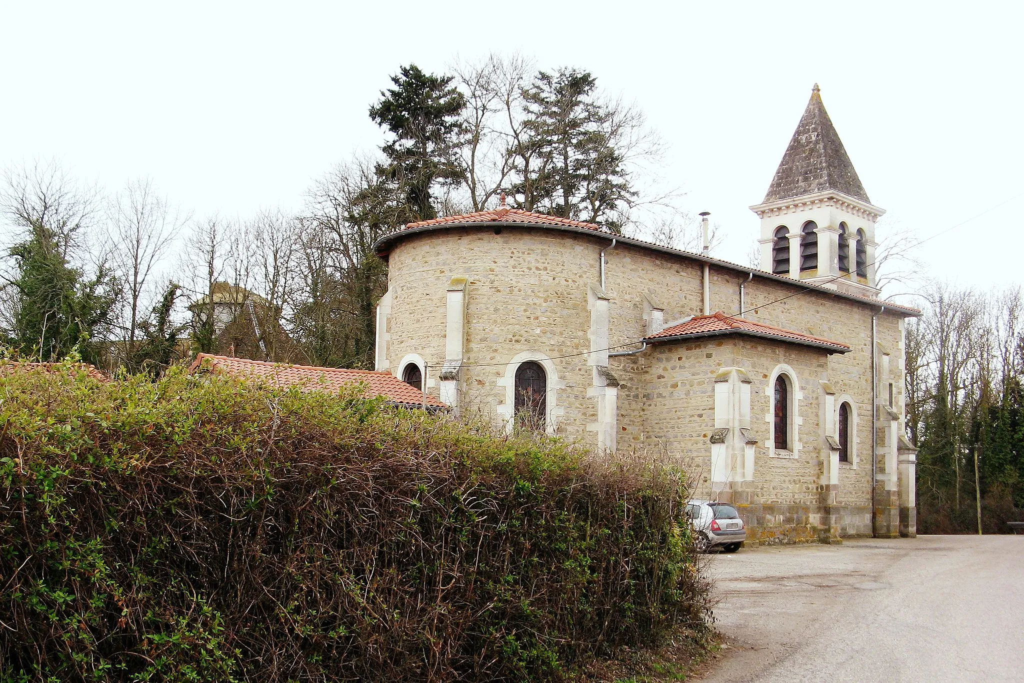 Photo showing: Grézieux-le-Fromental : église