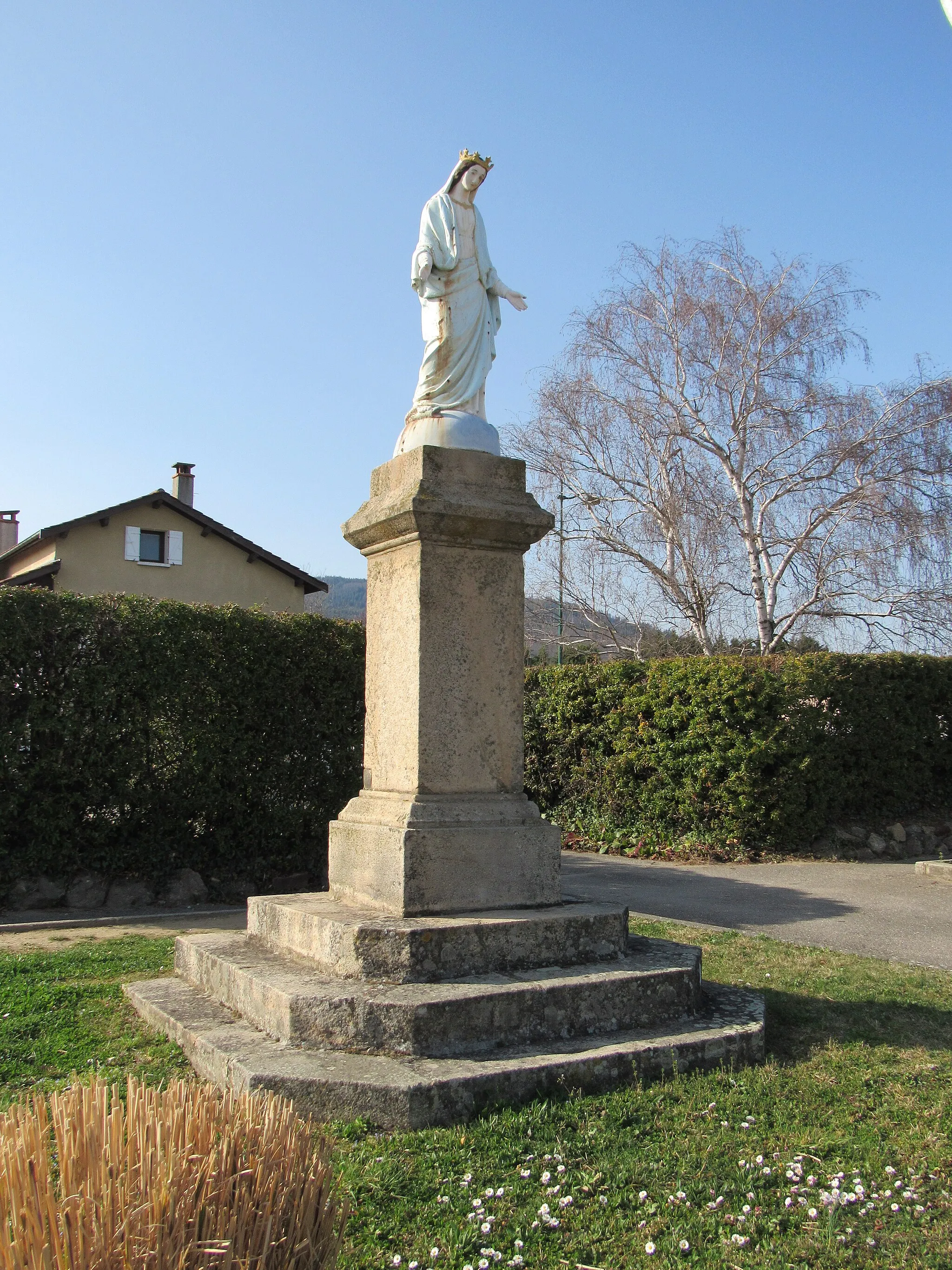 Photo showing: Statue de la Vierge Marie