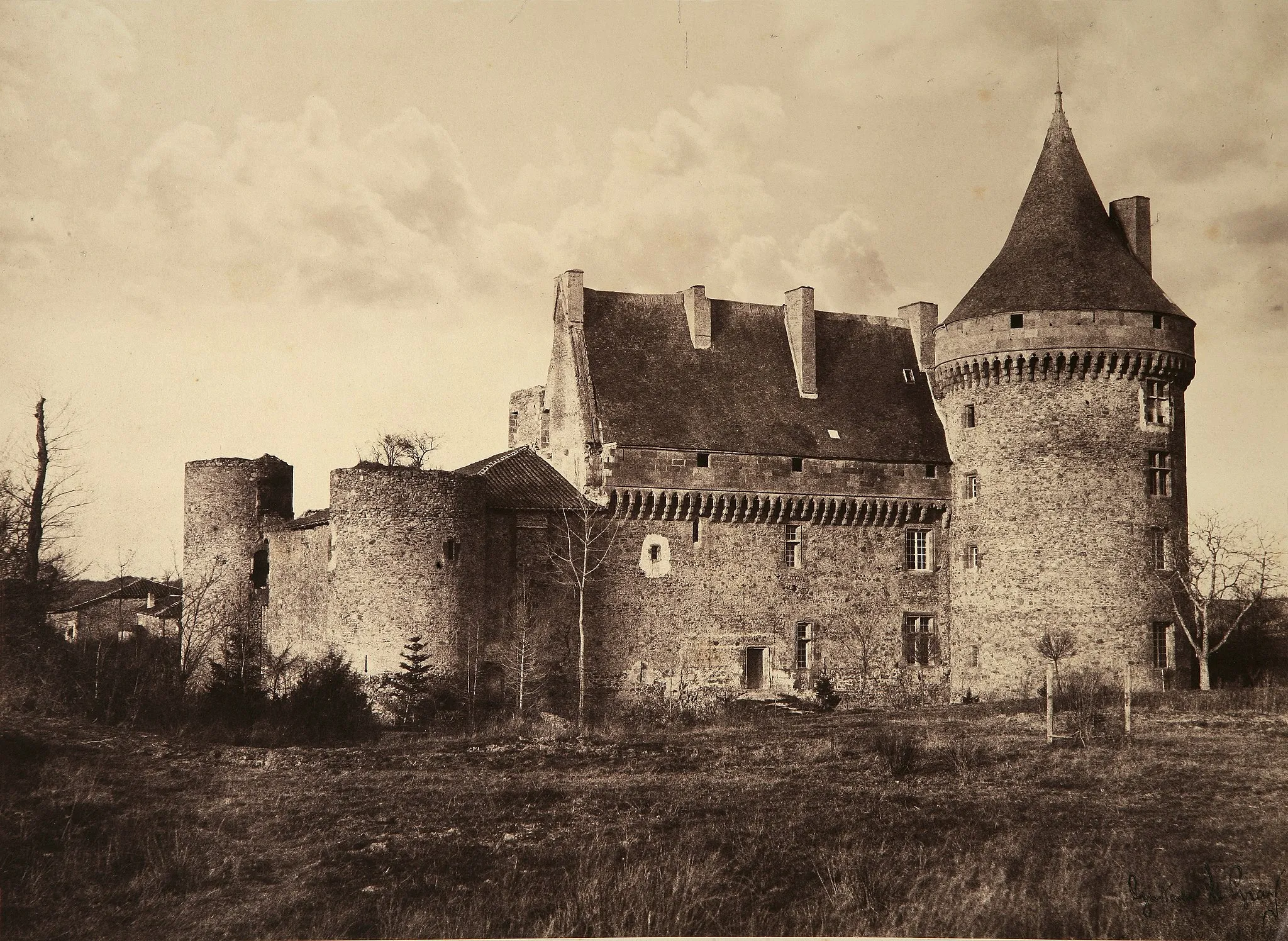 Photo showing: Jacques Cœur’s palace, Dauphiné by Gustave Le Gray. Signed.