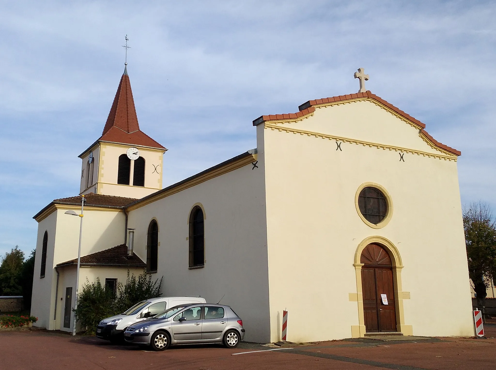 Photo showing: Église Saint-Pierre-et-Saint-Claude à Pradines (Loire, France).