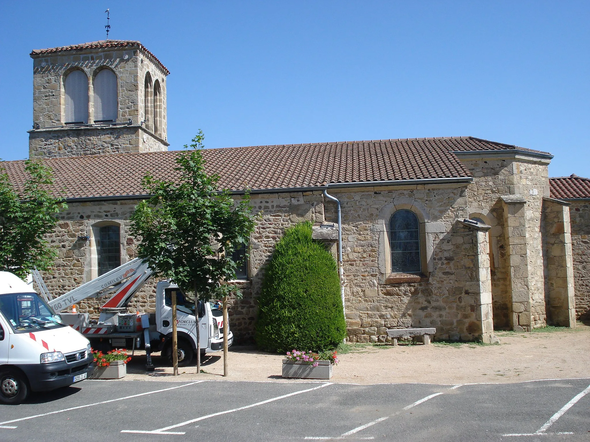 Photo showing: Church of Saint-Georges-Hauteville
