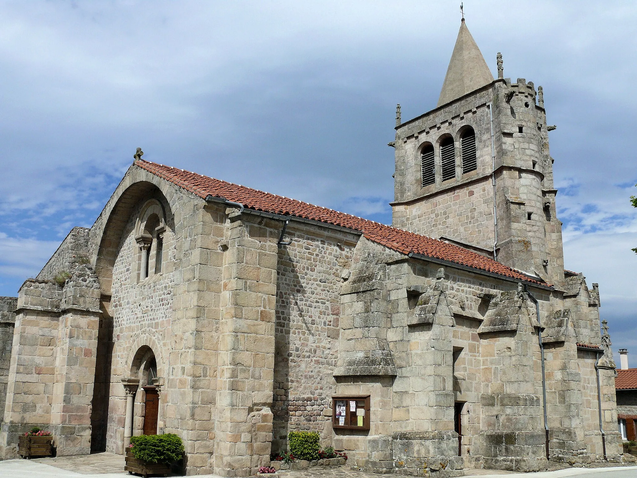 Photo showing: Saint-Nizier-de-Fornas - Eglise