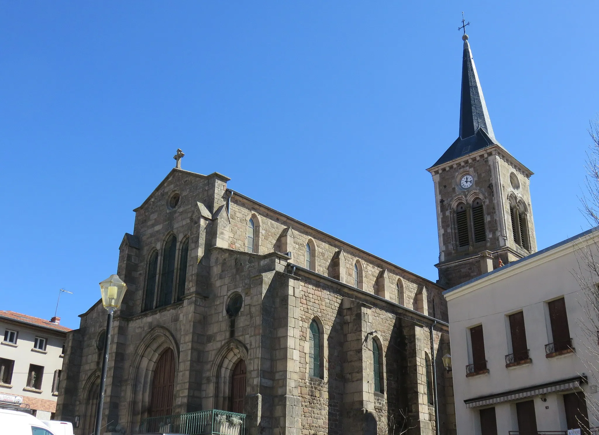 Photo showing: Église Saint-Maurice de Saint-Maurice-en-Gourgois (Loire, France).