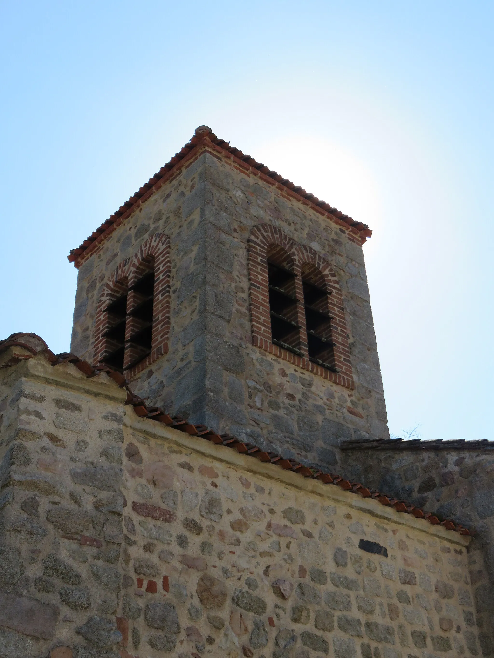 Photo showing: This building is indexed in the base Mérimée, a database of architectural heritage maintained by the French Ministry of Culture, under the reference PA00117665 .