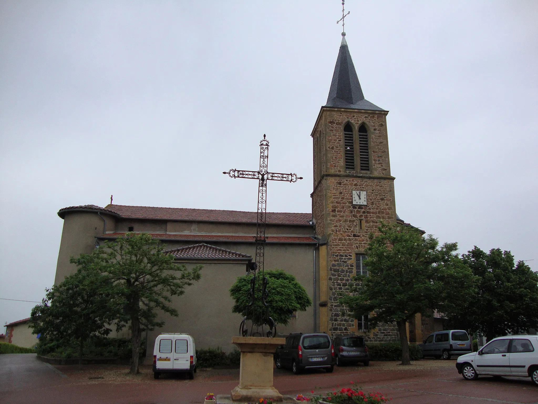 Photo showing: Vendranges (Loire, Fr) église, croix