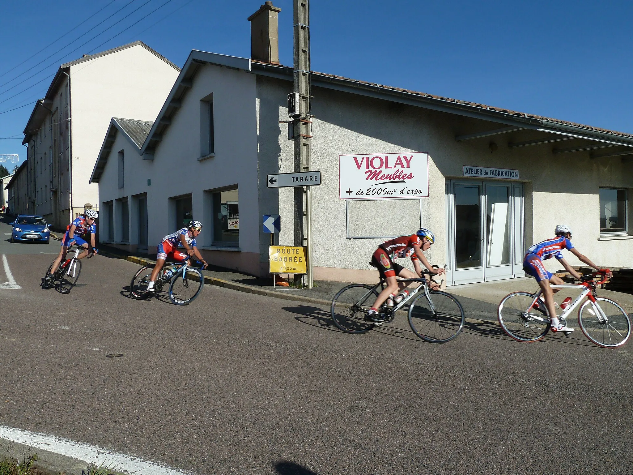 Photo showing: Course cycliste cadets 2011 - Organisation vélo club roannais