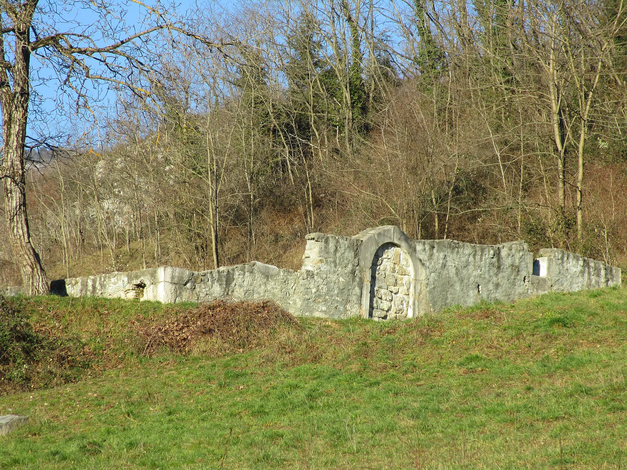 Photo showing: A ruined building in Barby on January 24, 2016.