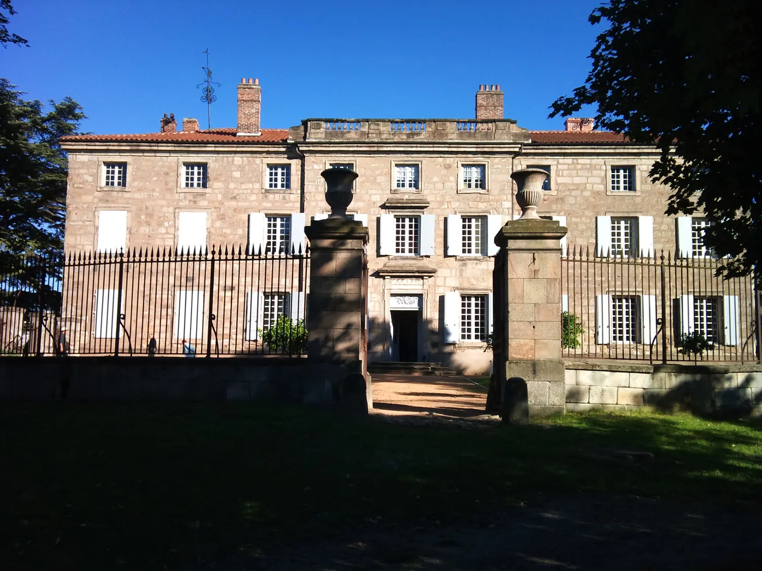 Photo showing: Façade du château des Bruneaux, à Firminy, dans la Loire, Rhône-Alpes, France, Europe.