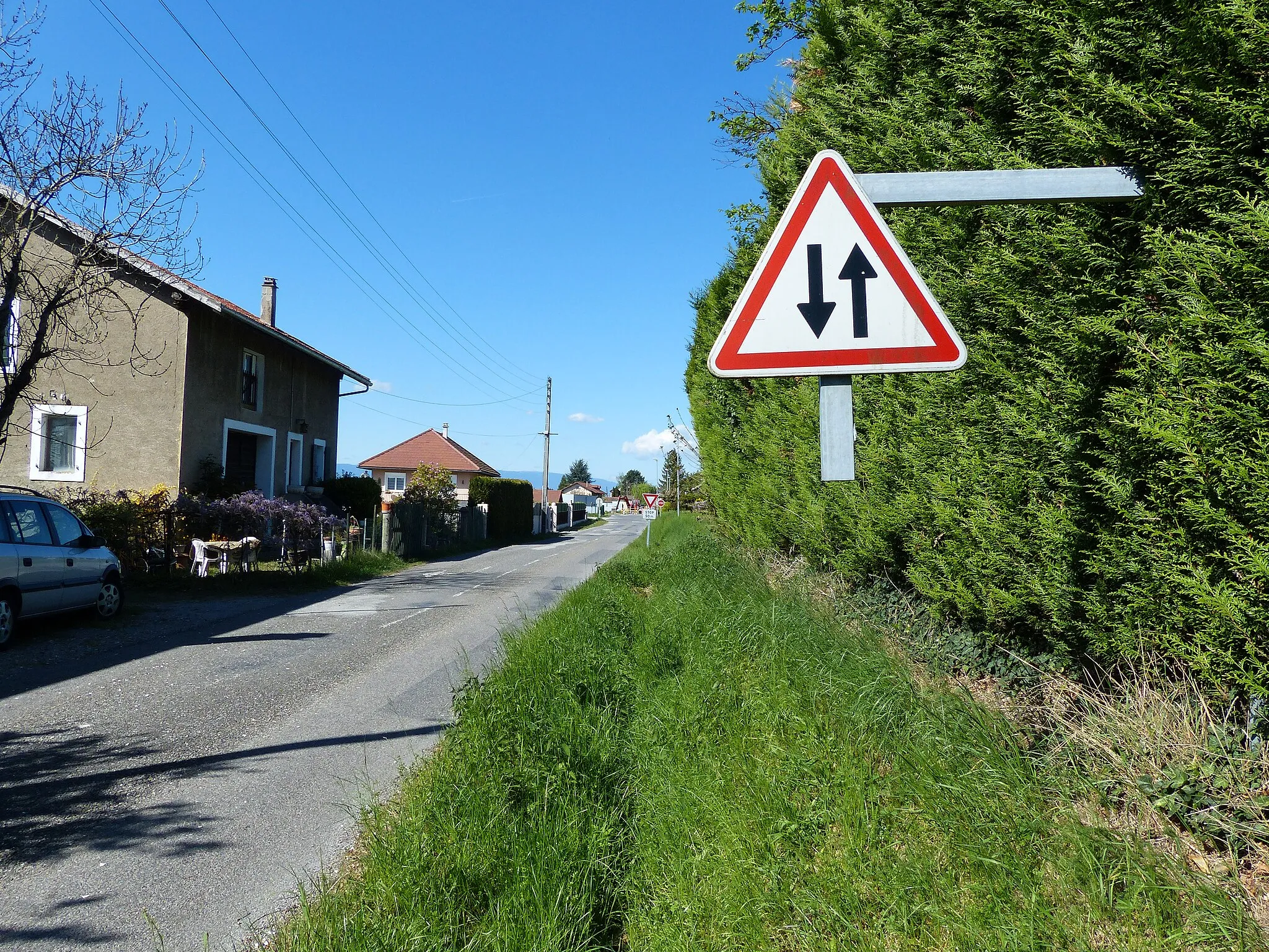 Photo showing: Panneau A18, à Loisin, Haute-Savoie, France.