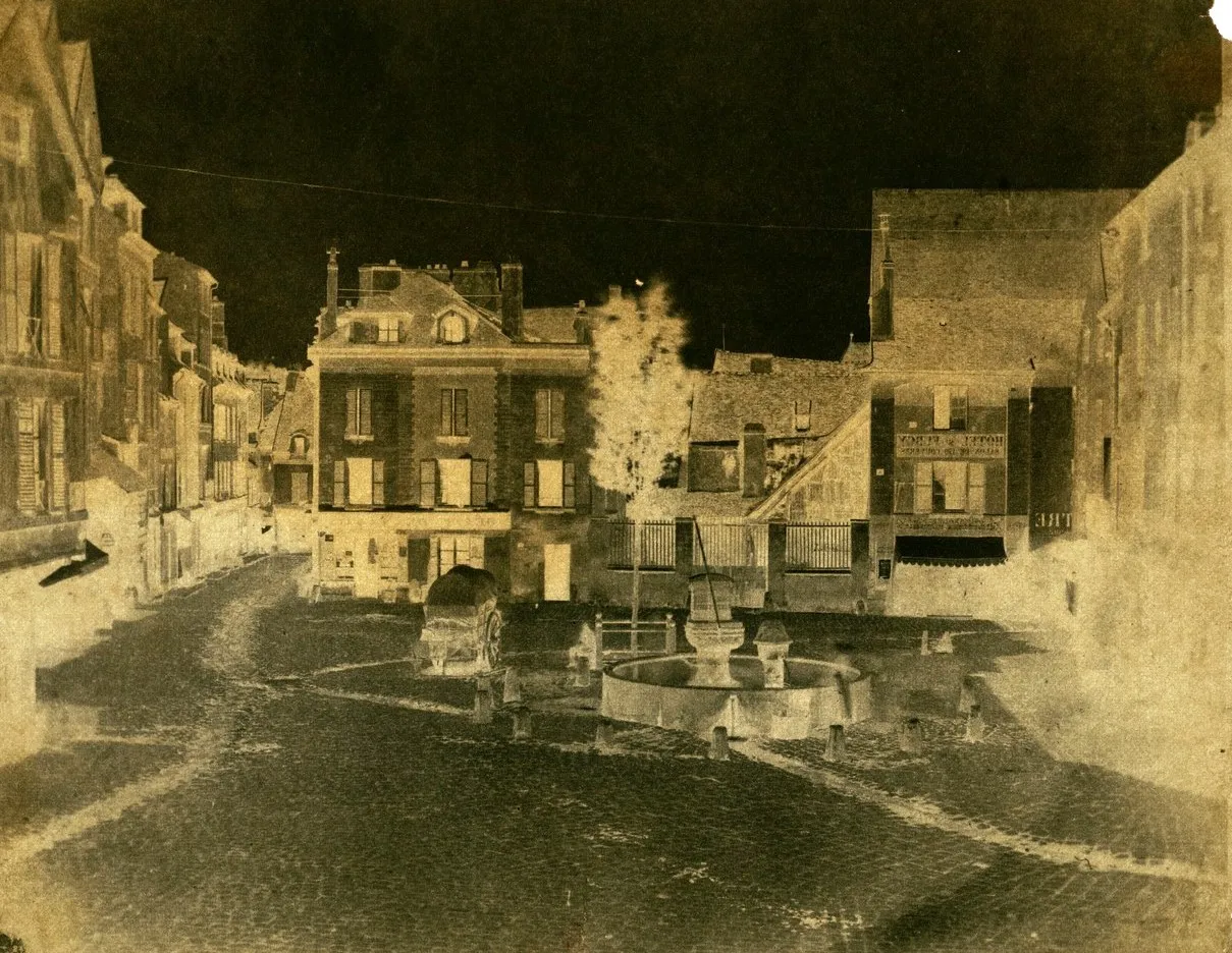 Photo showing: La fontaine Saint-Furcy à Lagny-sur-Marne - photographie négative