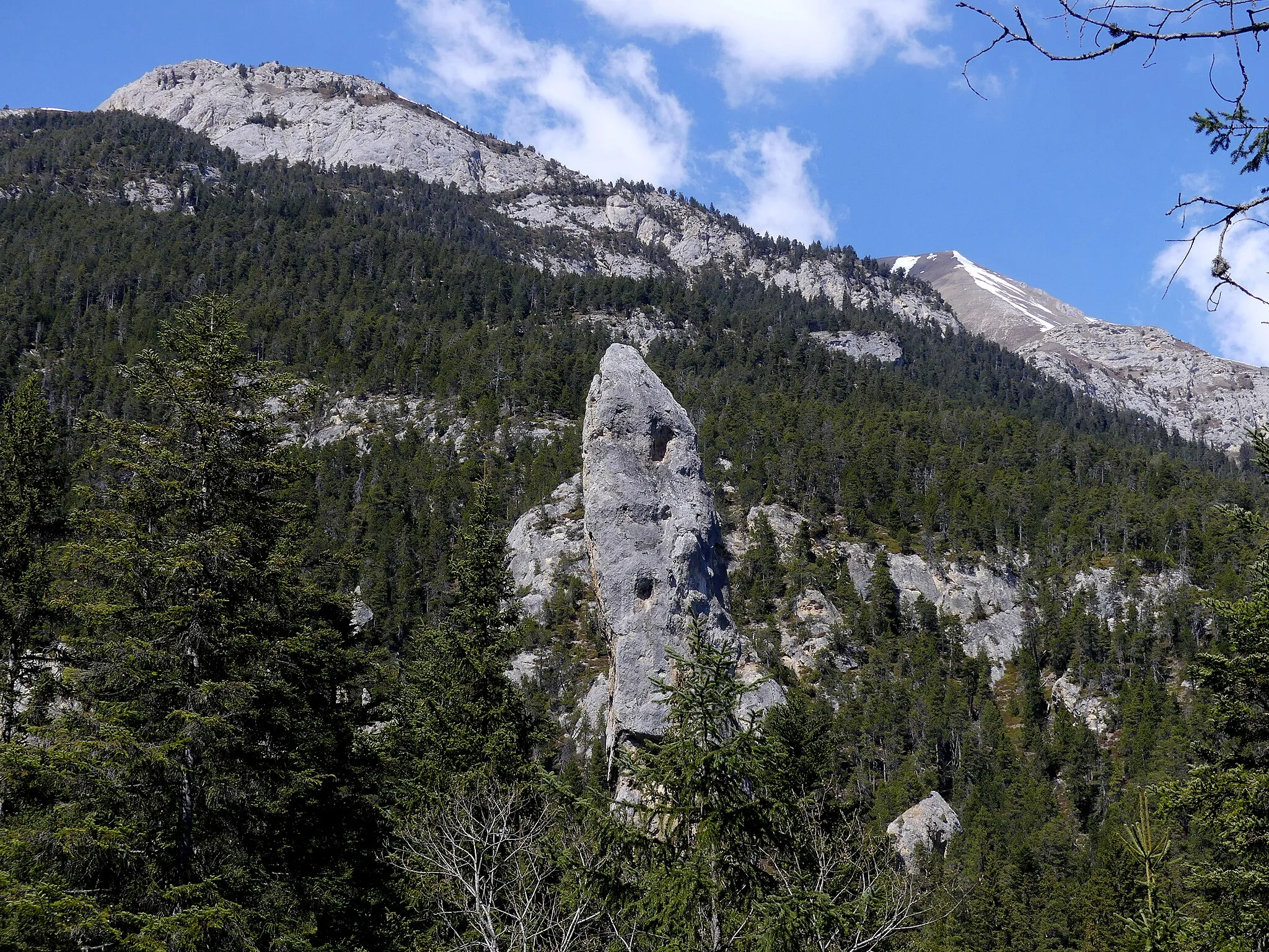 Photo showing: Sight of Sardières monolith in Aussois, Maurienne valley, Savoie, France.