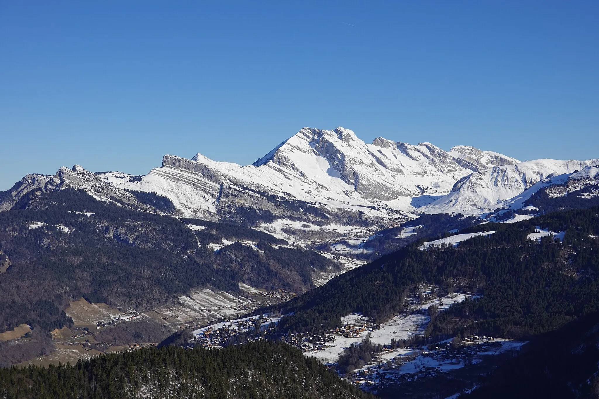 Photo showing: Pointe de Beauregard @ La Clusaz