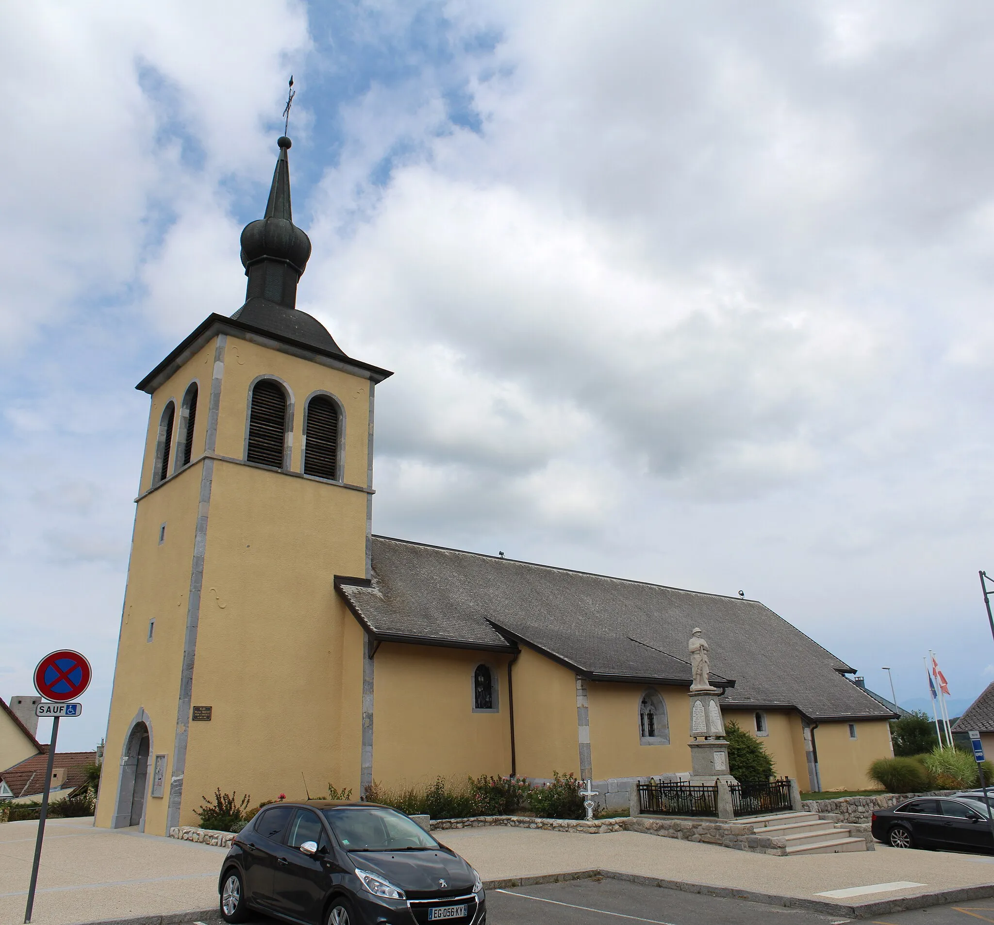 Photo showing: Église Saint-Jean-Baptiste d'Arbusigny.