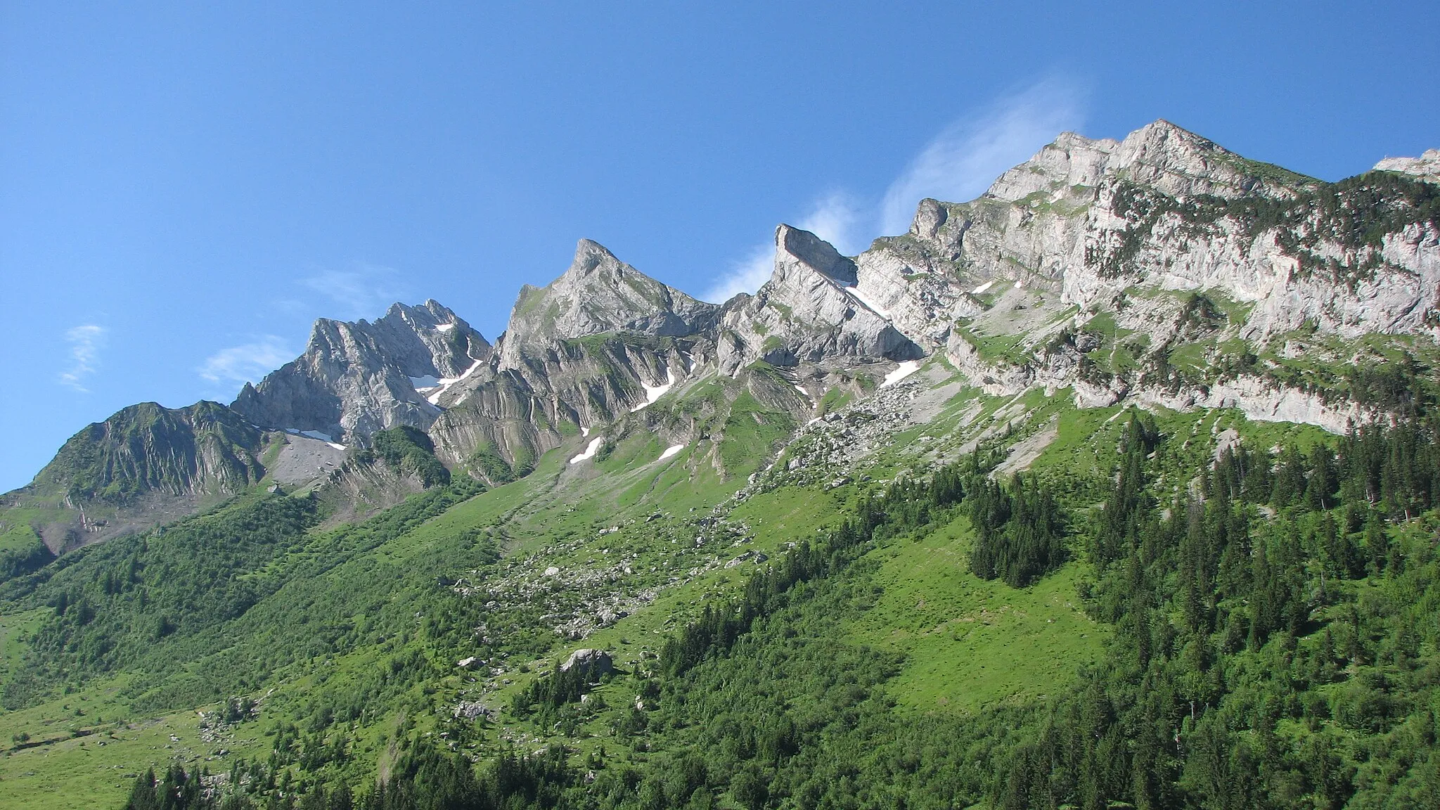 Photo showing: The massif of Etale