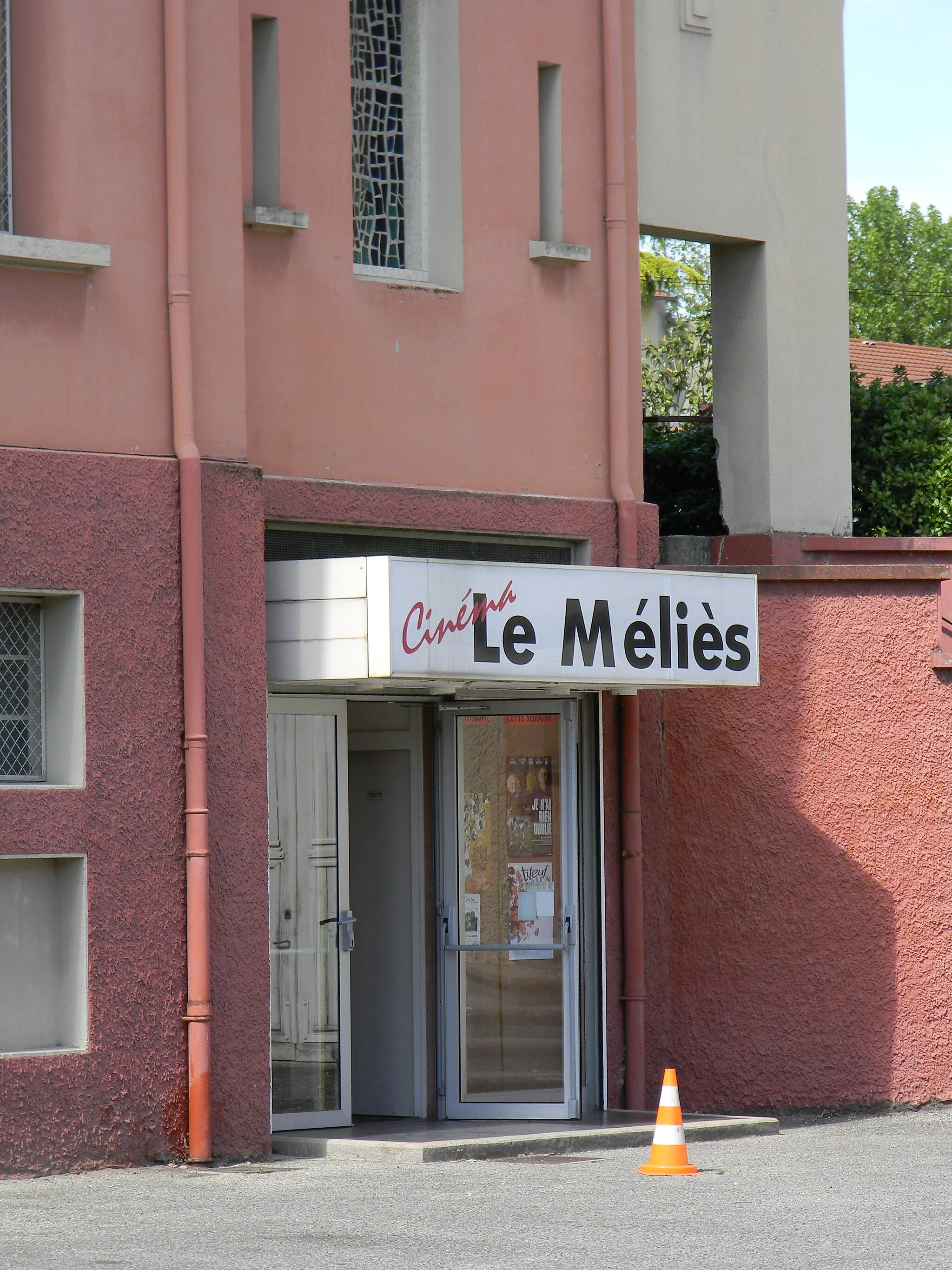 Photo showing: Le méliès, french cinema in Caluire-et-Cuire