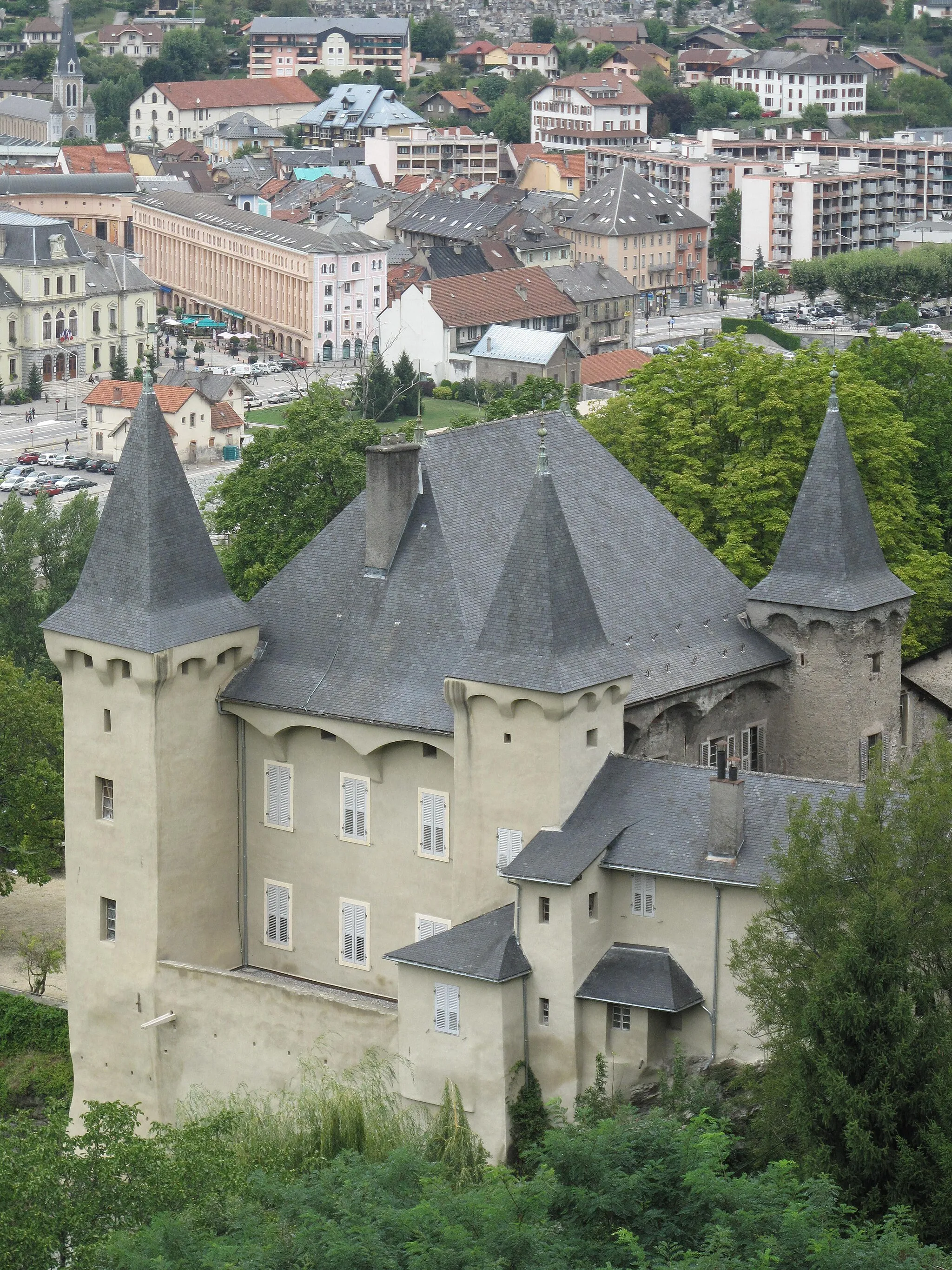 Photo showing: The castle Manuel de Locatel in Conflans (Savoie), France