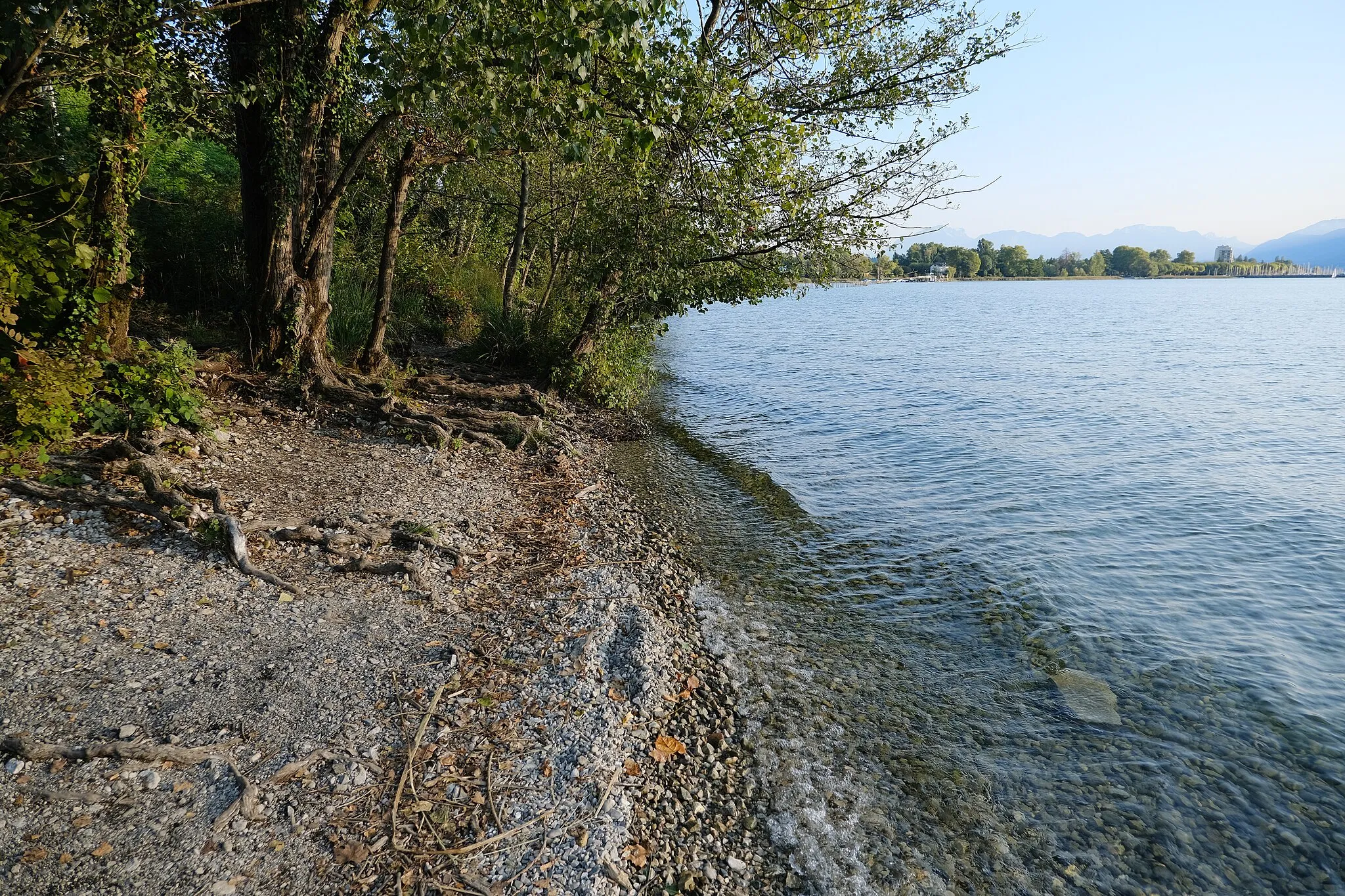 Photo showing: Sentier pédestre "Au fil de l'eau"