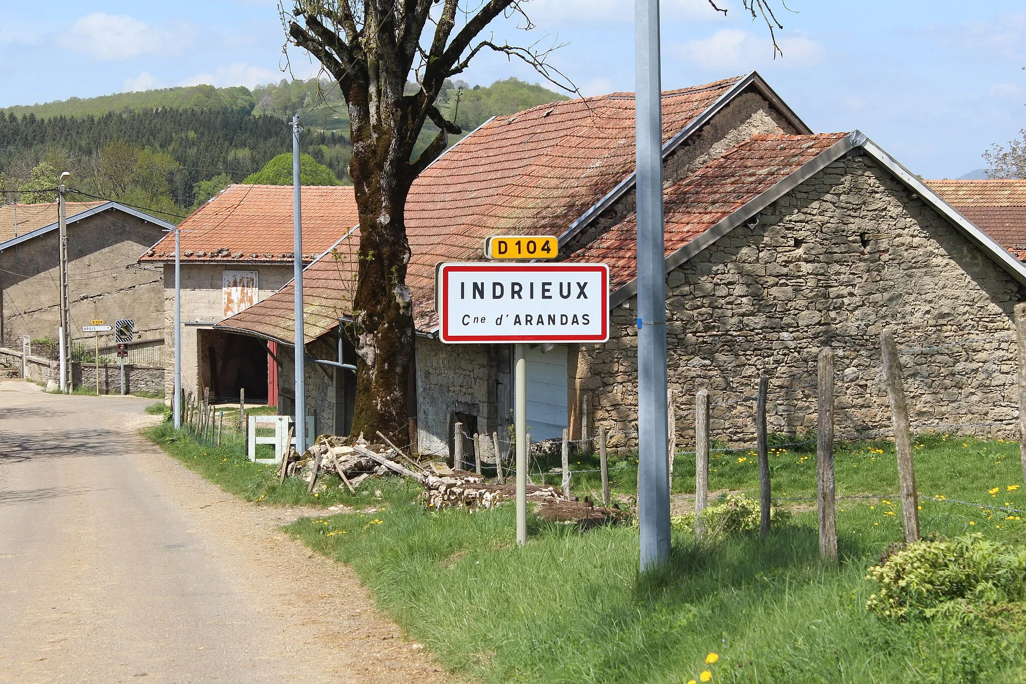 Photo showing: Panneau d'entrée dans Indieux, Arandas.