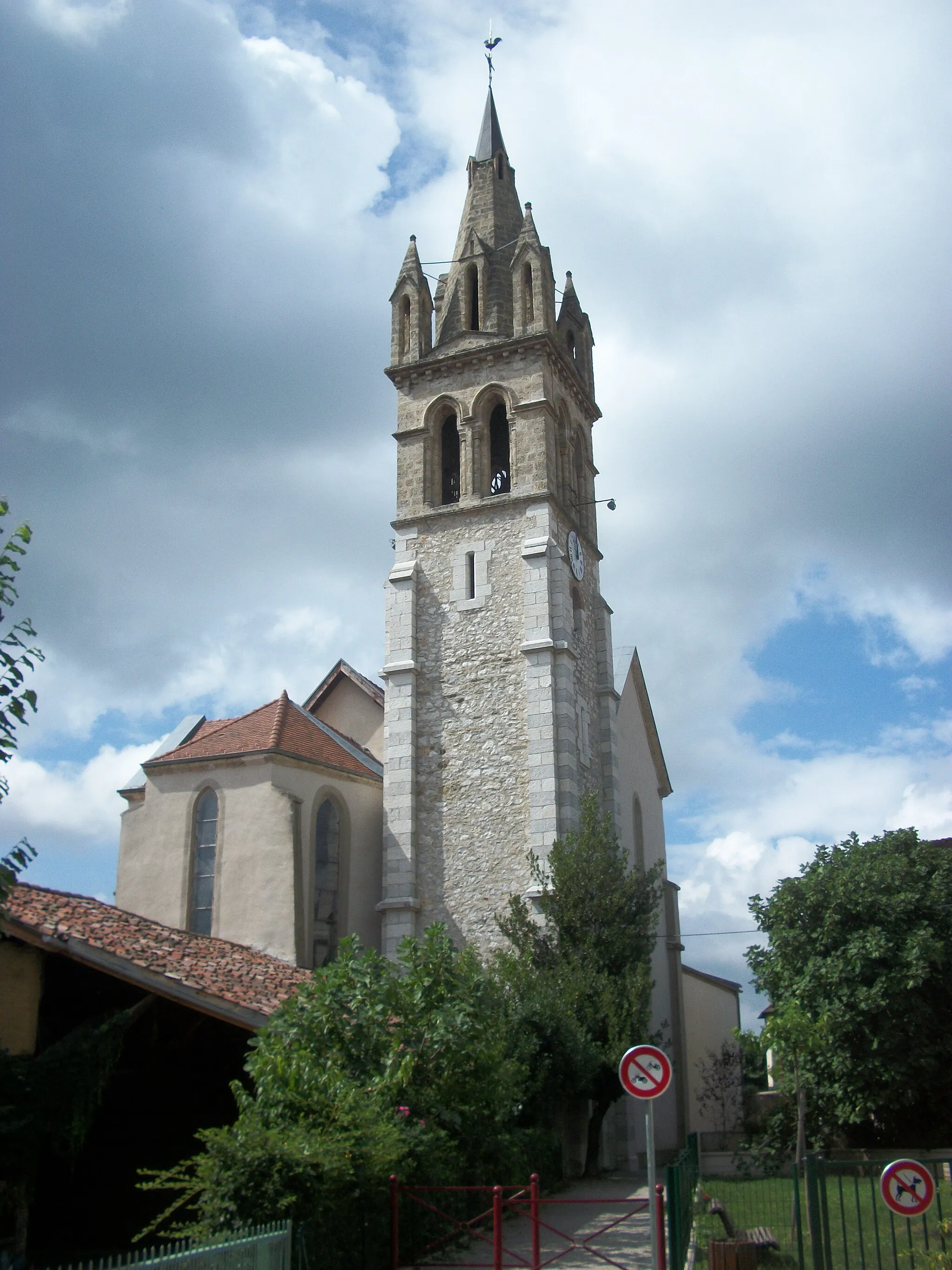Photo showing: Église Saint-Jean-Baptiste à Saint-Jean-de-Moirans, Isère, France