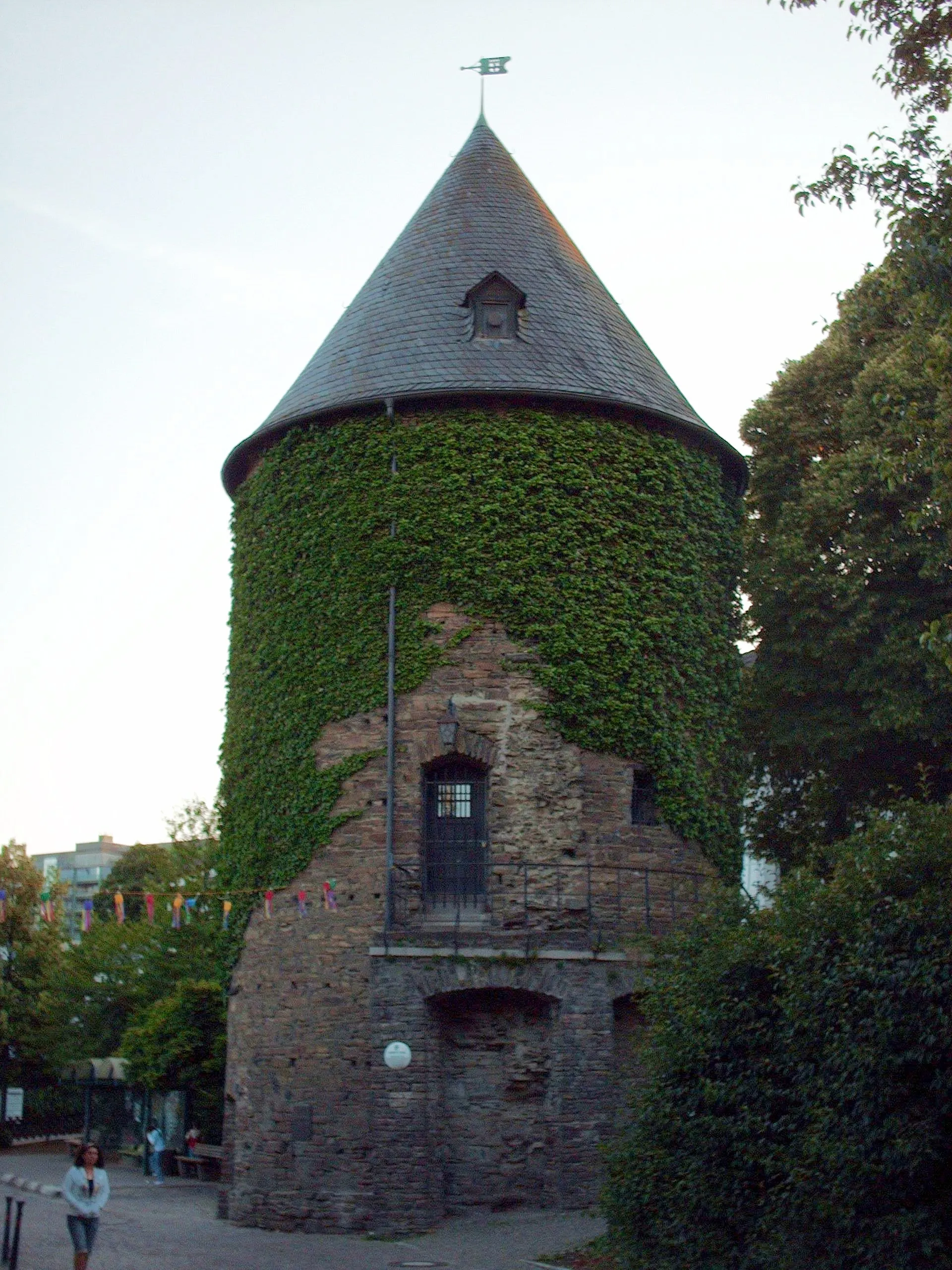 Photo showing: Bieketurm, Attendorn, Germany