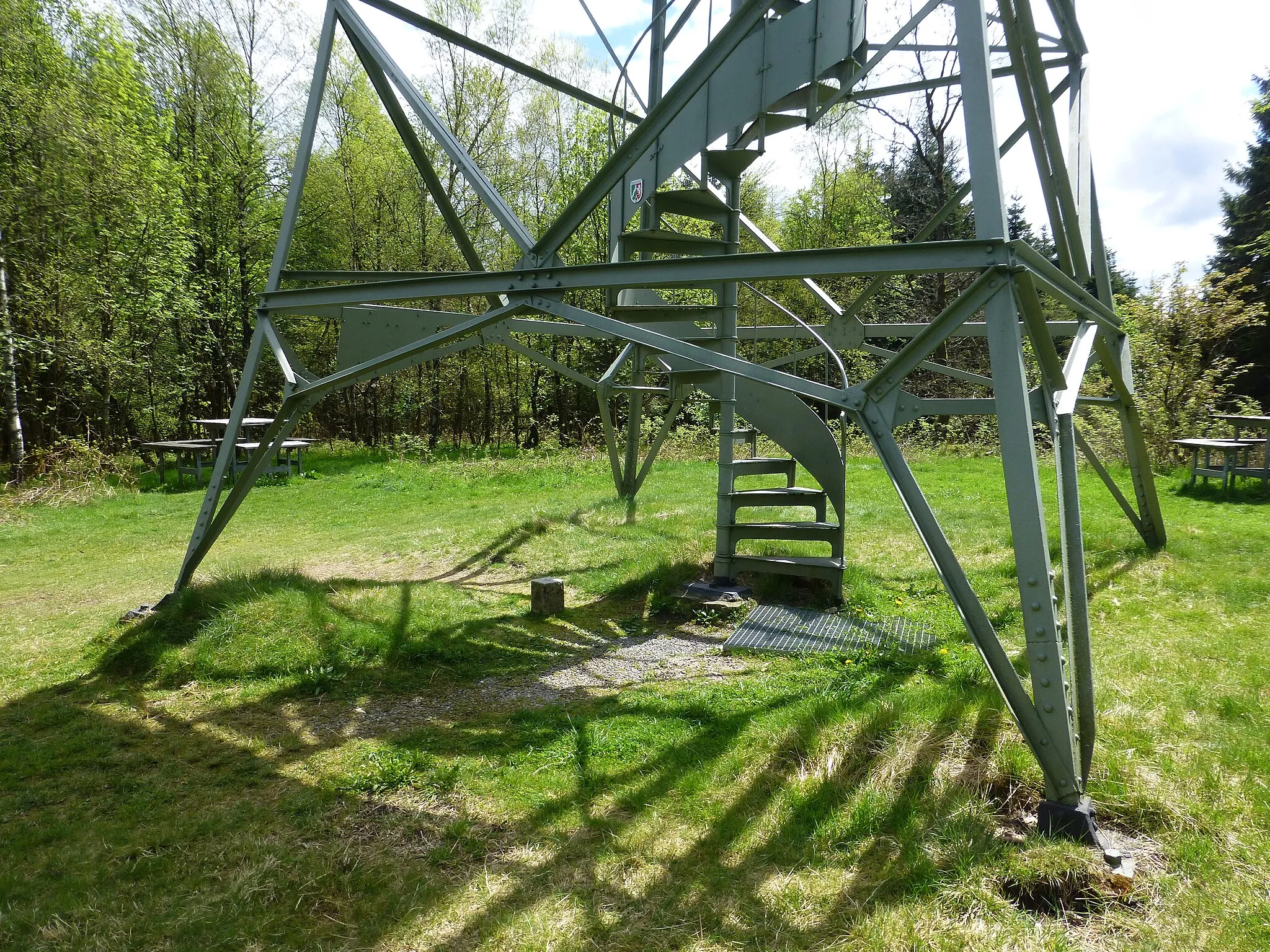 Photo showing: Gillerturm; Zugang zur Wendeltreppe, daneben ein Topographischer Punkt