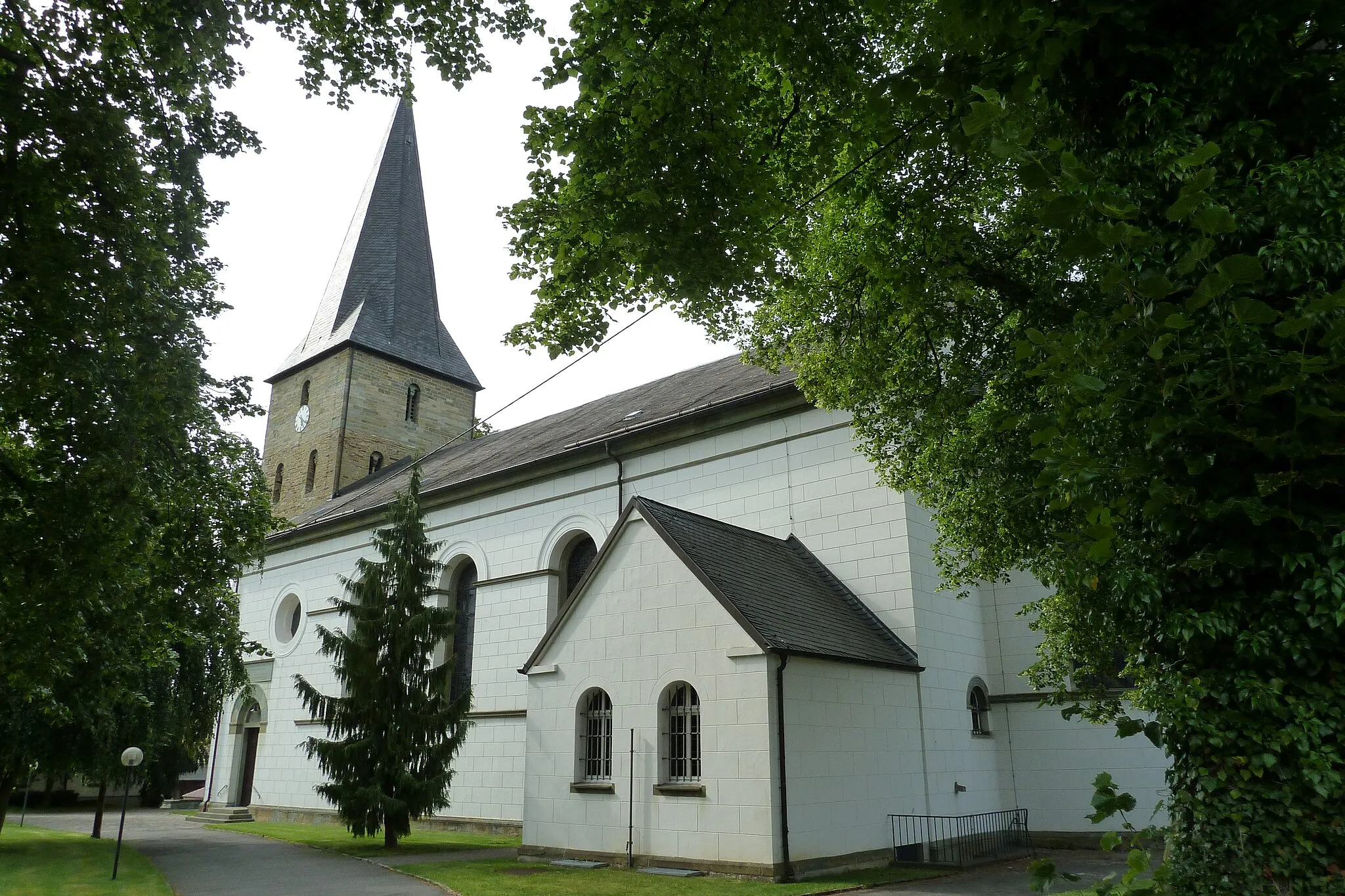 Photo showing: Die St.-Alexander-Kirche in Anröchte-Mellrich.