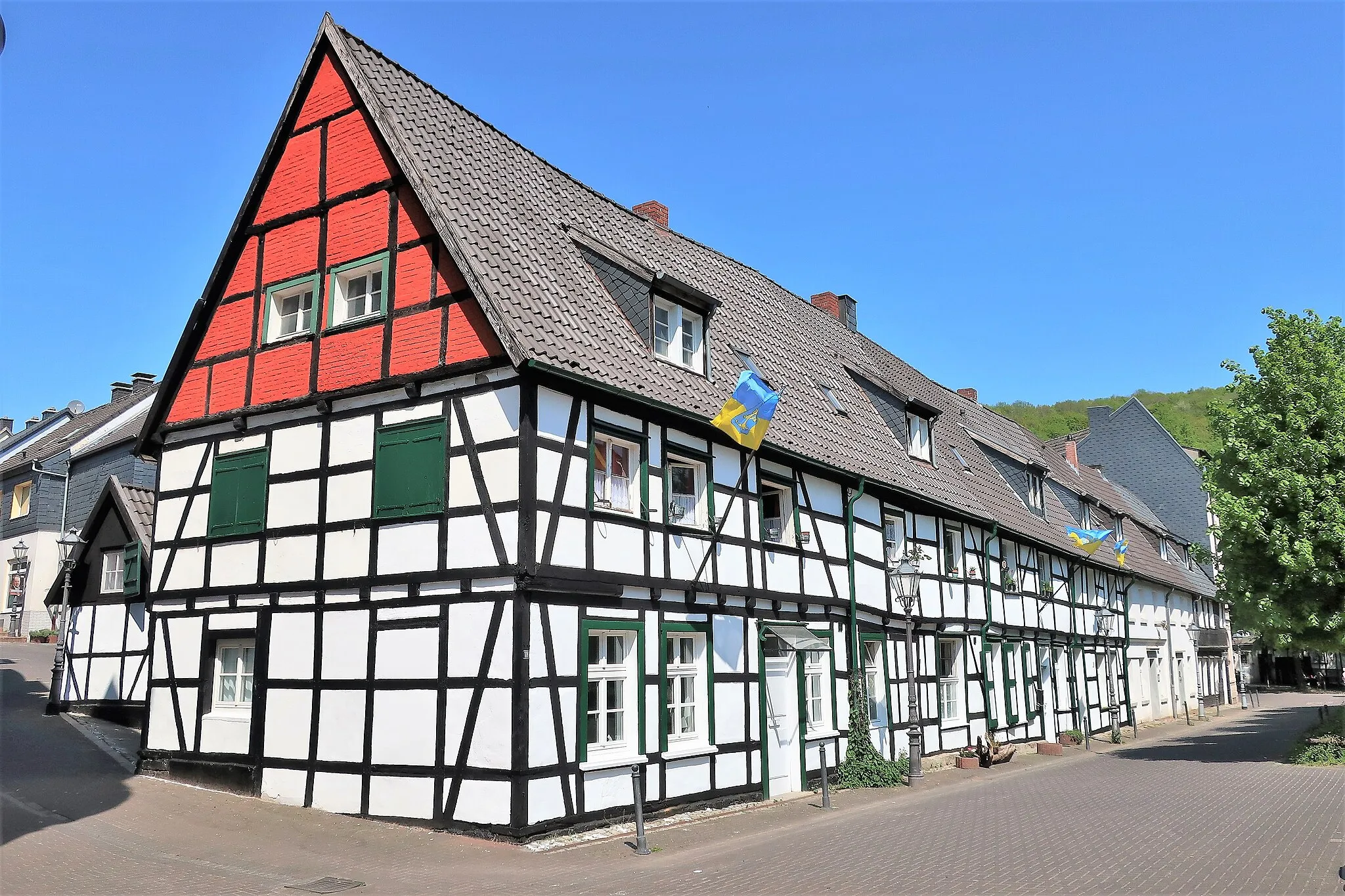 Photo showing: Denkmalgeschützte Häuser Lange Riege 18 bis 6 in Hagen-Eilpe.