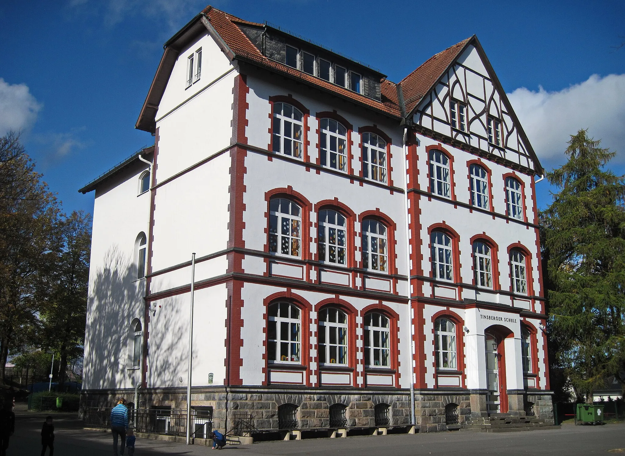 Photo showing: Tinsberger Schule in Lüdenscheid, Obertinsberger Straße 16.