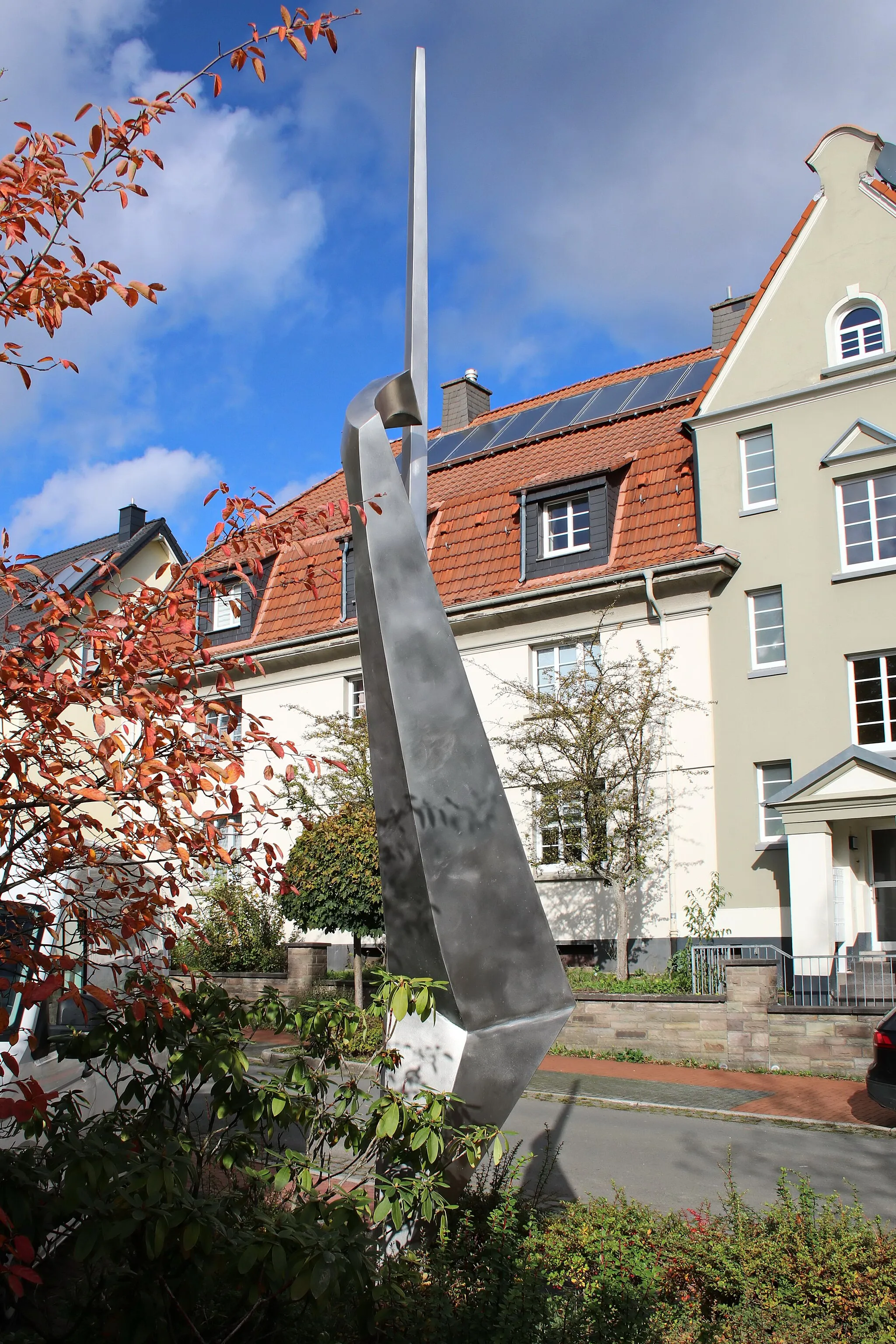 Photo showing: Skulptur Palucca (1972) in Lüdenscheid, Obertinsberger Straße 27/29. Künstler: K. T. Neumann.