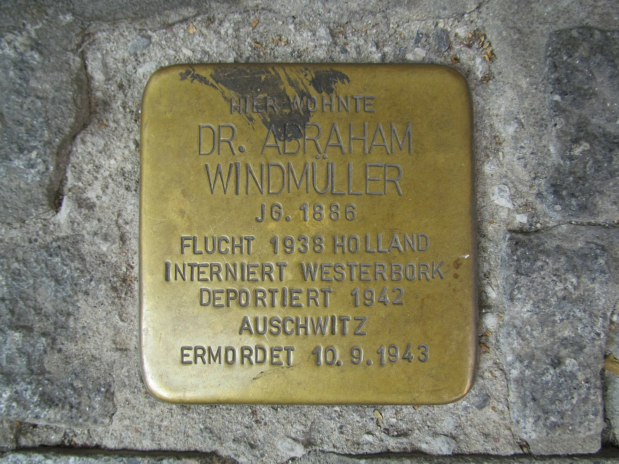 Photo showing: der Stolperstein für Dr. Abraham Windmüller vor dem Haus Weststraße 40 in Hamm
