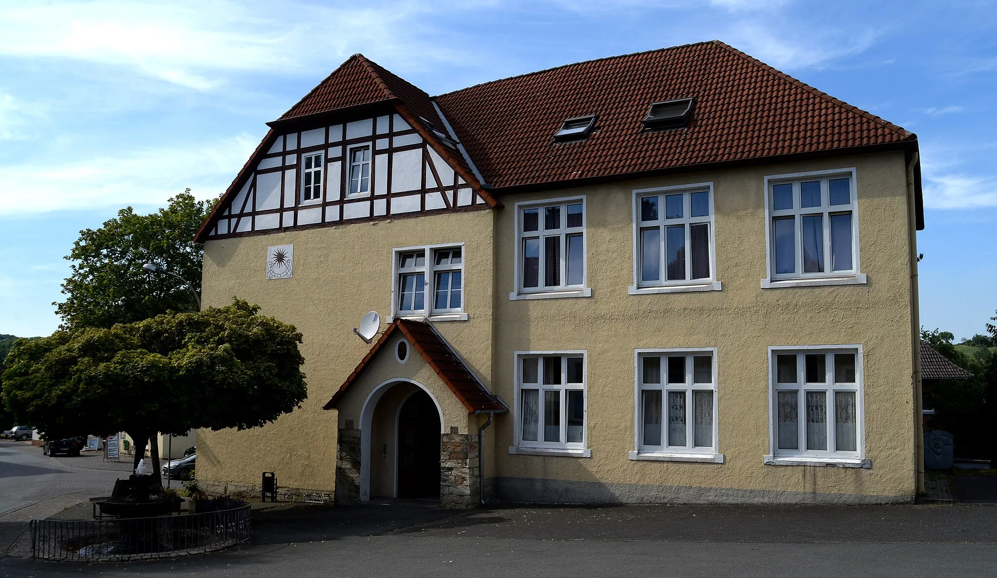 Photo showing: Brenken, ehemalige Schule des Dorfes