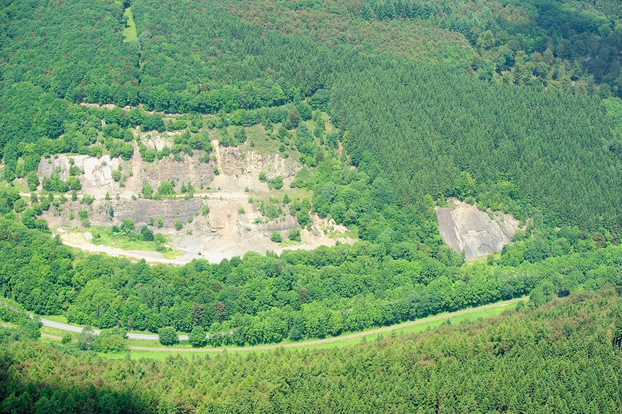 Photo showing: Fotoflug Sauerland-Ost: Steinbruch Nuhnetal an der Südflanke des Steinschab nordwestlich von Hallenberg; Bundesstraße 236.

The production, editing or release of this file was supported by the Community-Budget of Wikimedia Deutschland.
To see other files made with the support of Wikimedia Deutschland, please see the category Supported by Wikimedia Deutschland.
العربية ∙ বাংলা ∙ Deutsch ∙ English ∙ Esperanto ∙ français ∙ magyar ∙ Bahasa Indonesia ∙ italiano ∙ 日本語 ∙ македонски ∙ മലയാളം ∙ Bahasa Melayu ∙ Nederlands ∙ português ∙ русский ∙ svenska ∙ українська ∙ +/−