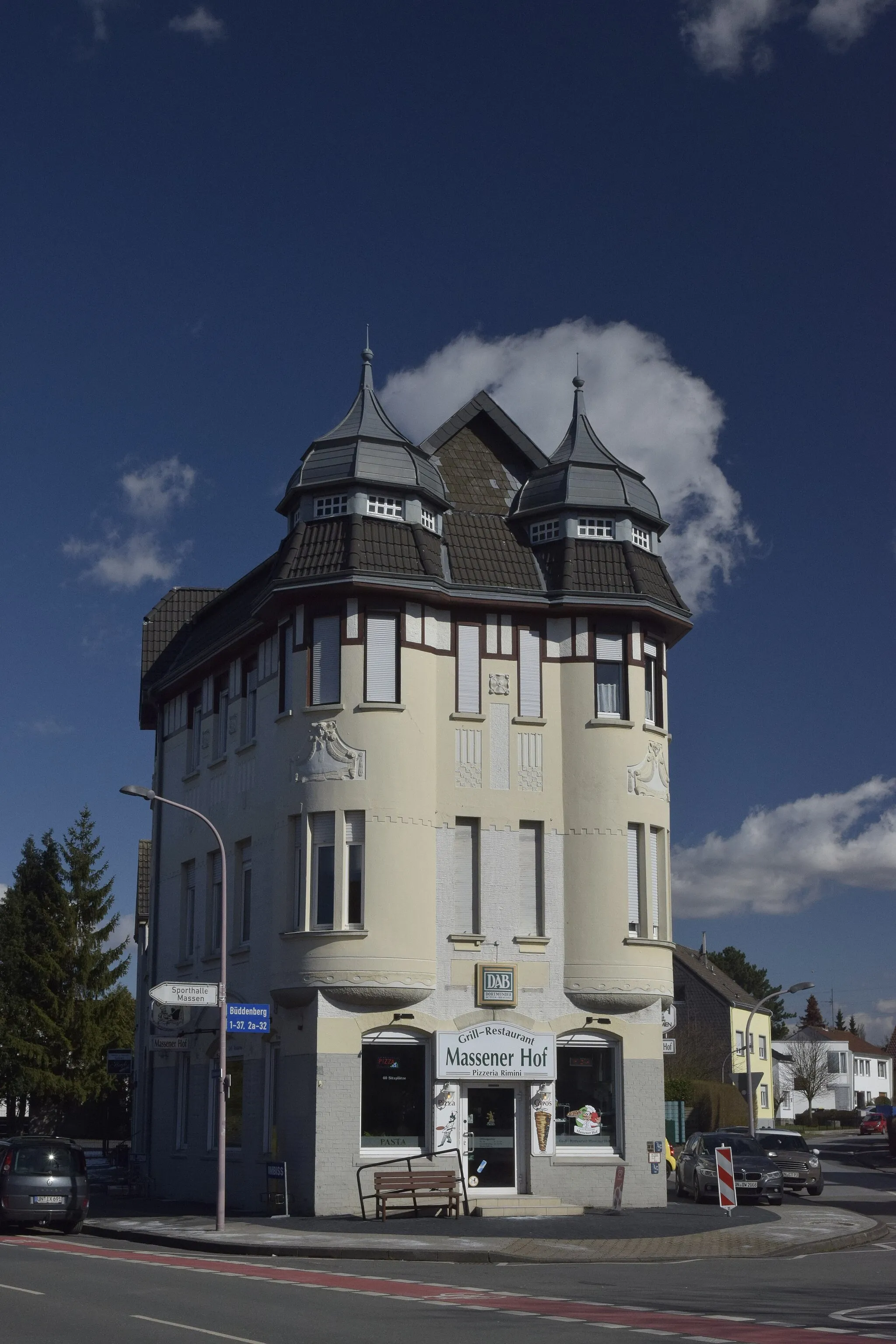 Photo showing: The Massener Hof grill-restaurant in Unna Massen.