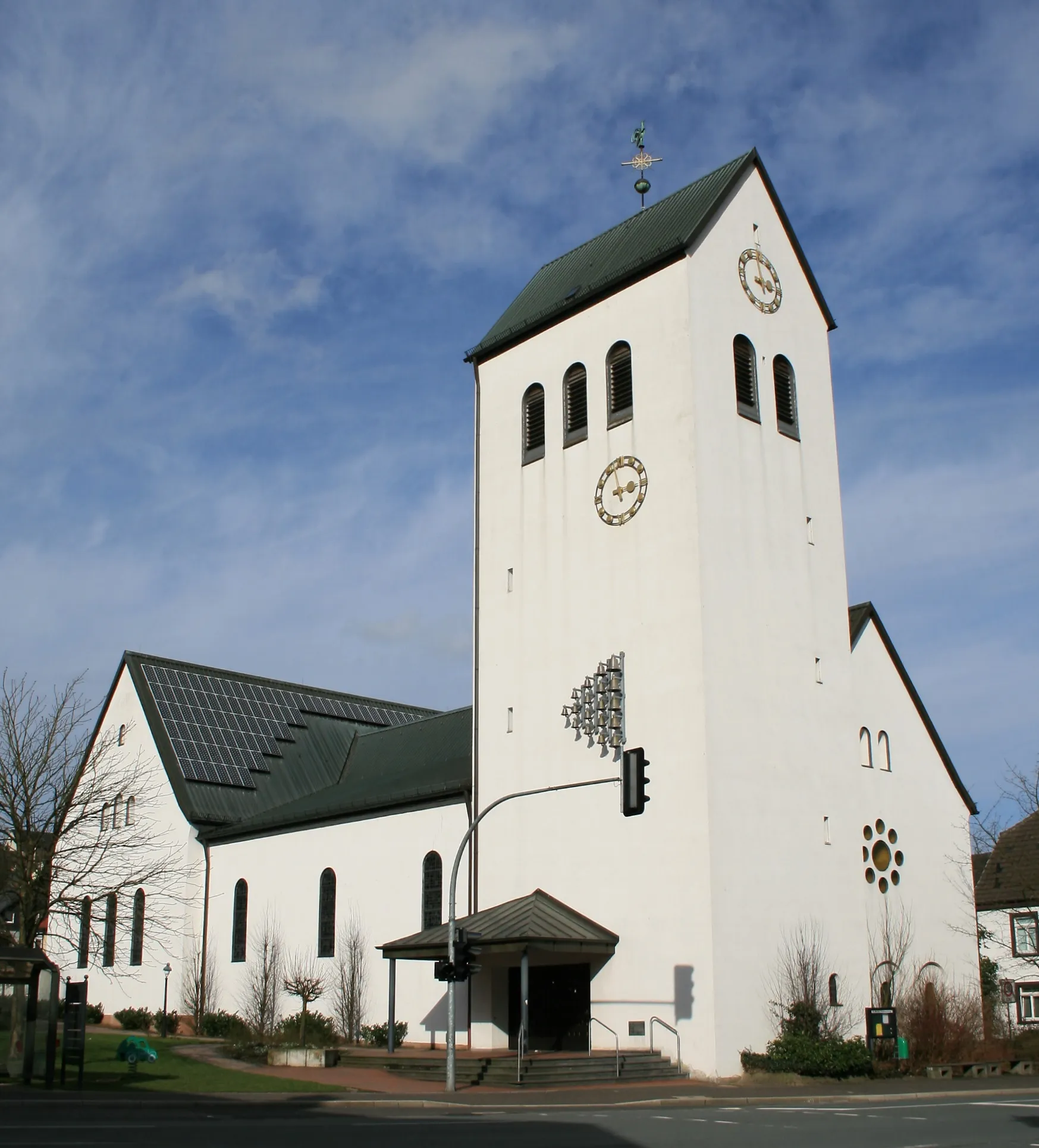 Photo showing: Kirche „St. Maria Heimsuchung“ in Neuenrade.