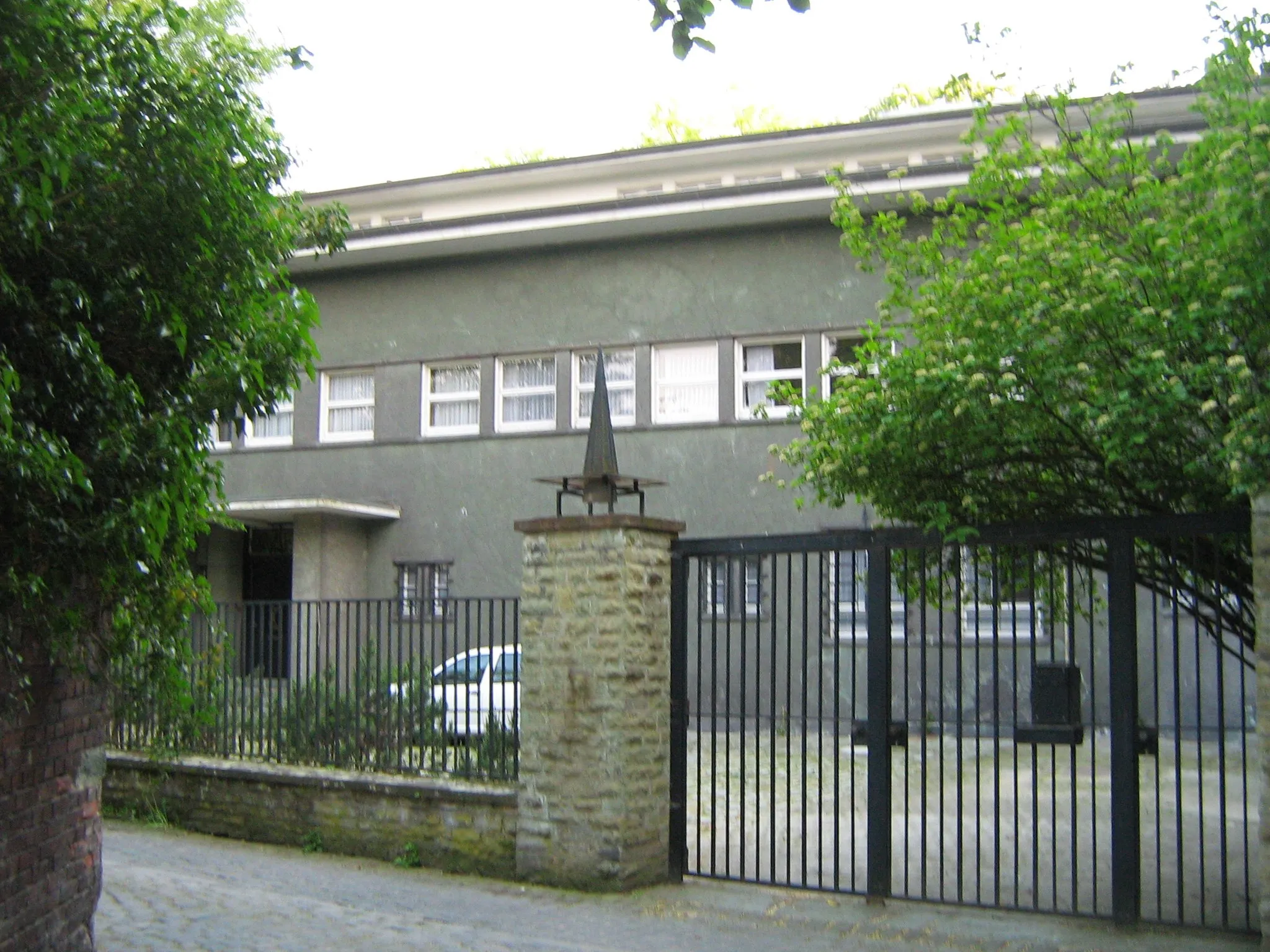 Photo showing: Villa Sternberg in Soest von Straße aus – der innen wie außen besterhaltene Bau Bruno Pauls (1927) in der Stadt