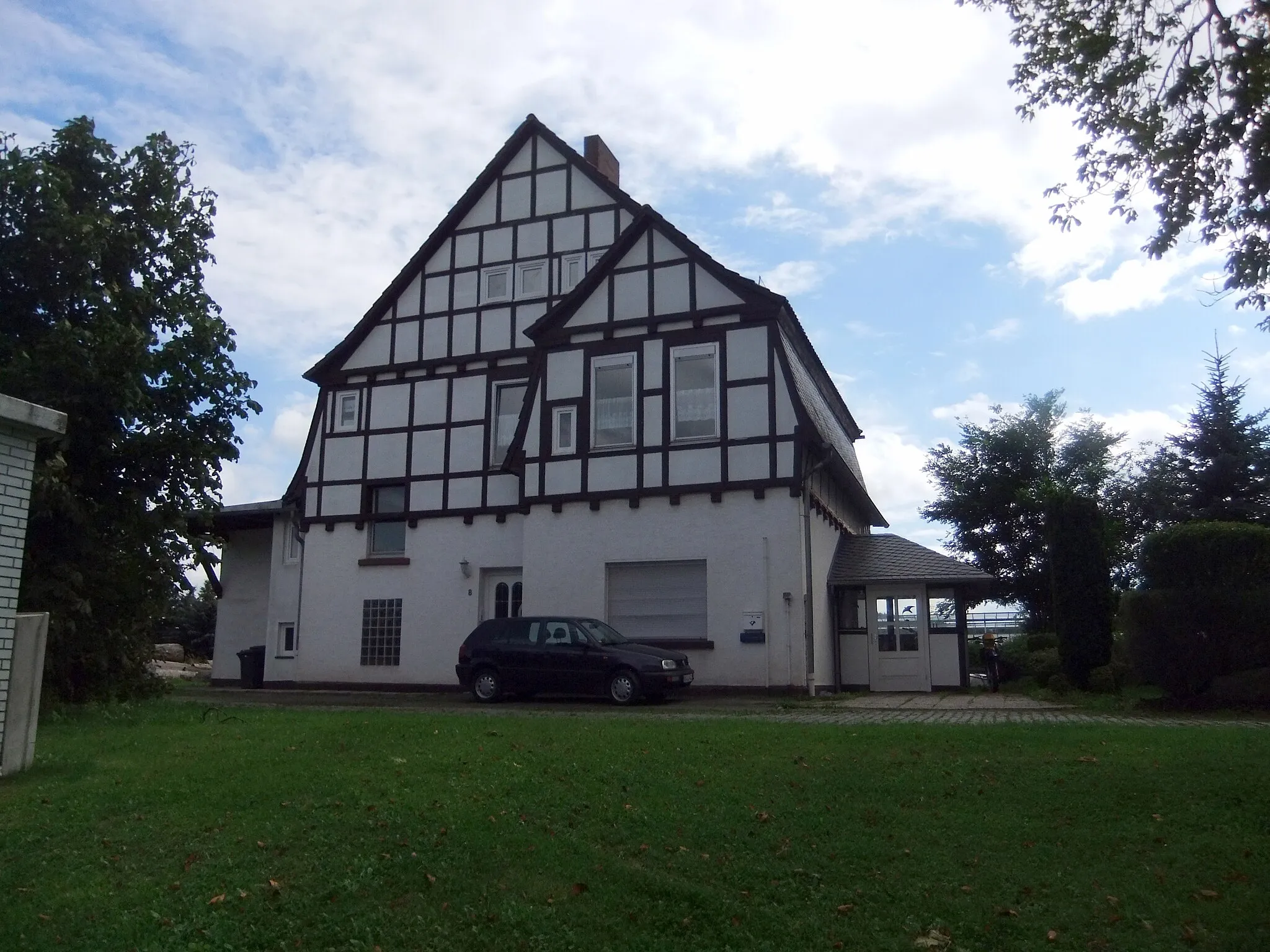 Photo showing: ehemaliger Bahnhof Röddenau