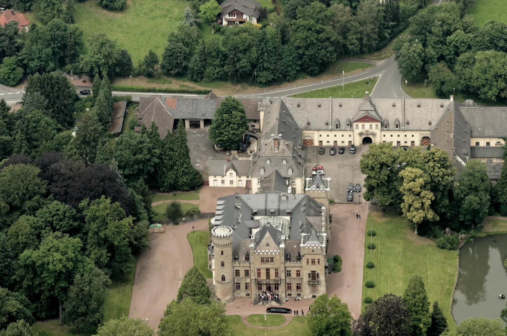 Photo showing: Fotoflug Sauerland Nord. Arnsberg-Herdringen, Schloss Herdringen