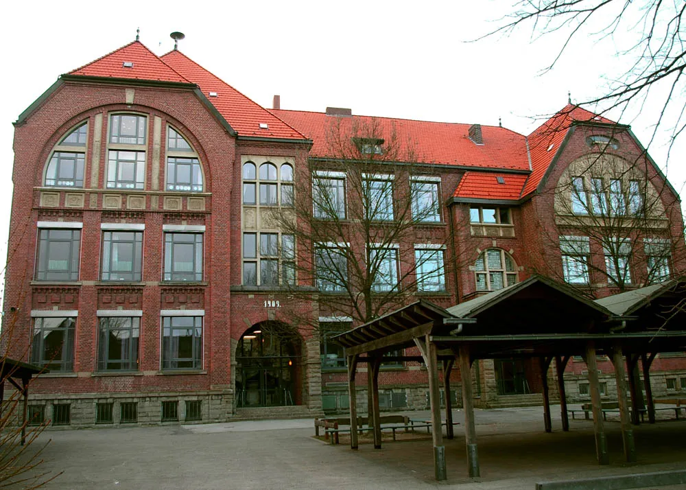 Photo showing: Freiligrath School in Witten