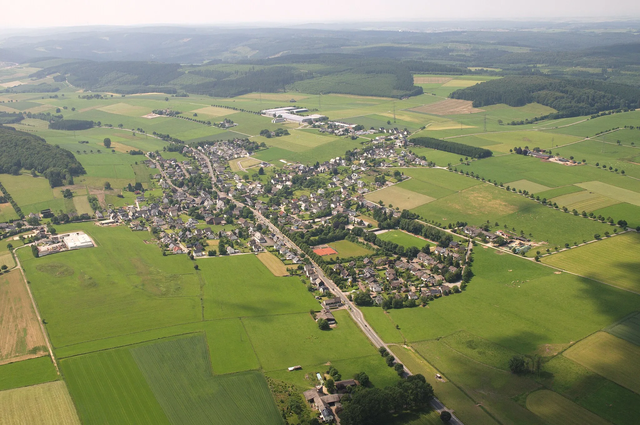 Photo showing: Fotoflug Sauerland-Ost: Brilon-Altenbüren

The production, editing or release of this file was supported by the Community-Budget of Wikimedia Deutschland.
To see other files made with the support of Wikimedia Deutschland, please see the category Supported by Wikimedia Deutschland.
العربية ∙ বাংলা ∙ Deutsch ∙ English ∙ Esperanto ∙ français ∙ magyar ∙ Bahasa Indonesia ∙ italiano ∙ 日本語 ∙ македонски ∙ മലയാളം ∙ Bahasa Melayu ∙ Nederlands ∙ português ∙ русский ∙ svenska ∙ українська ∙ +/−