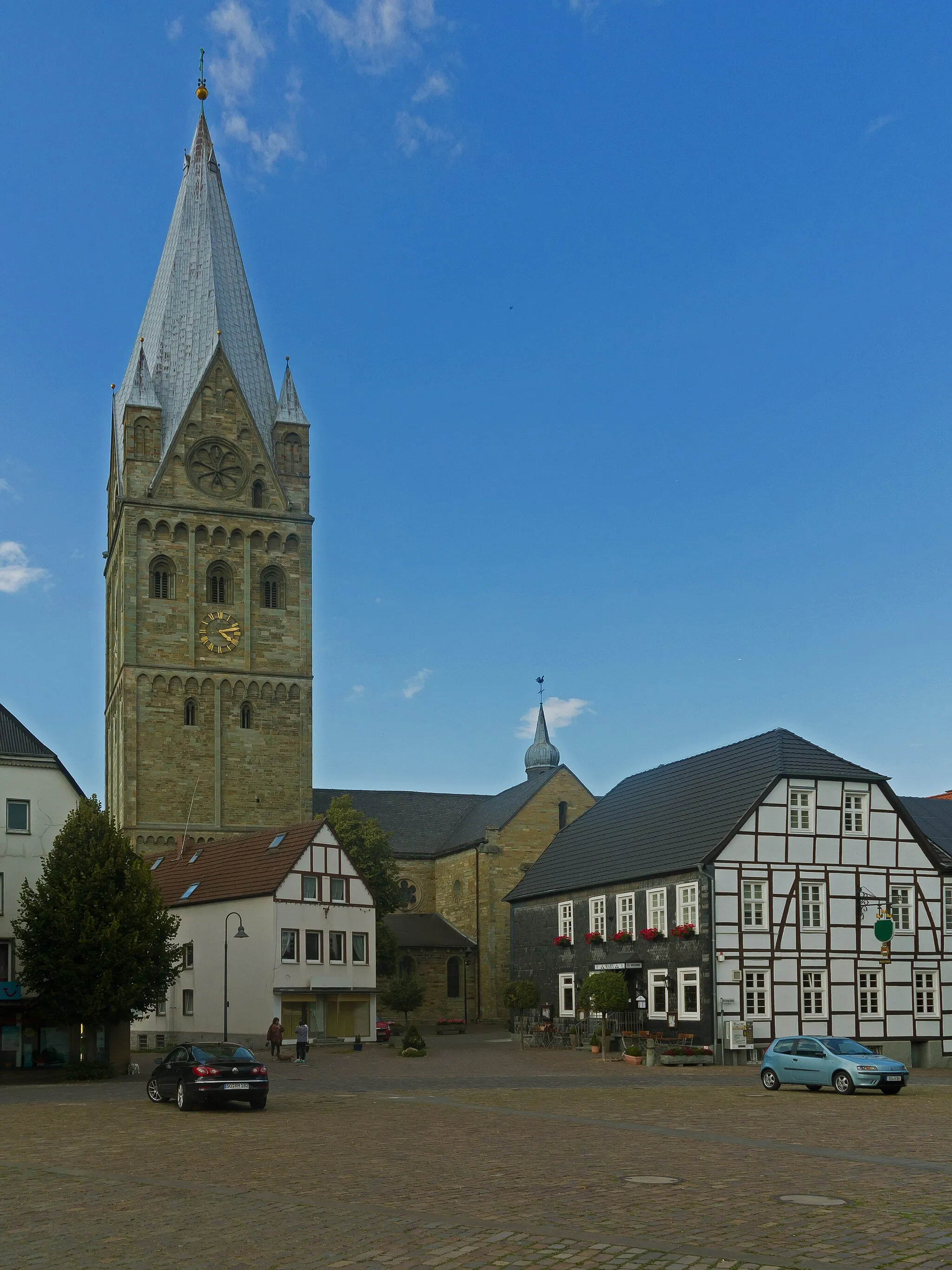 Photo showing: Erwitte, church: die Sankt Laurentius Kirche
