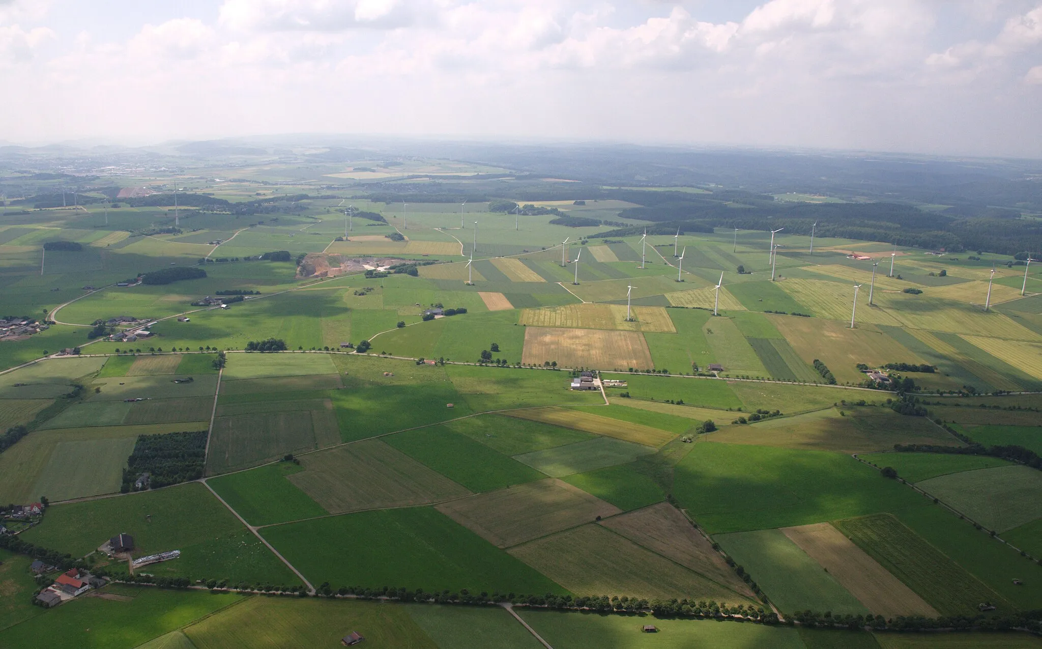 Photo showing: Fotoflug Sauerland-Ost: Landesstraße 956, Bürgerwindpark Madfeld-Bleiwäsche (links Windpark Radlinghausen und Kalksteinbruch an der Almer Straße)

The production, editing or release of this file was supported by the Community-Budget of Wikimedia Deutschland.
To see other files made with the support of Wikimedia Deutschland, please see the category Supported by Wikimedia Deutschland.
العربية ∙ বাংলা ∙ Deutsch ∙ English ∙ Esperanto ∙ français ∙ magyar ∙ Bahasa Indonesia ∙ italiano ∙ 日本語 ∙ македонски ∙ മലയാളം ∙ Bahasa Melayu ∙ Nederlands ∙ português ∙ русский ∙ svenska ∙ українська ∙ +/−