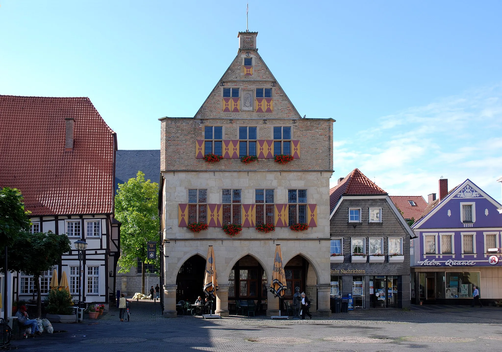 Photo showing: Town hall and market place of Werne