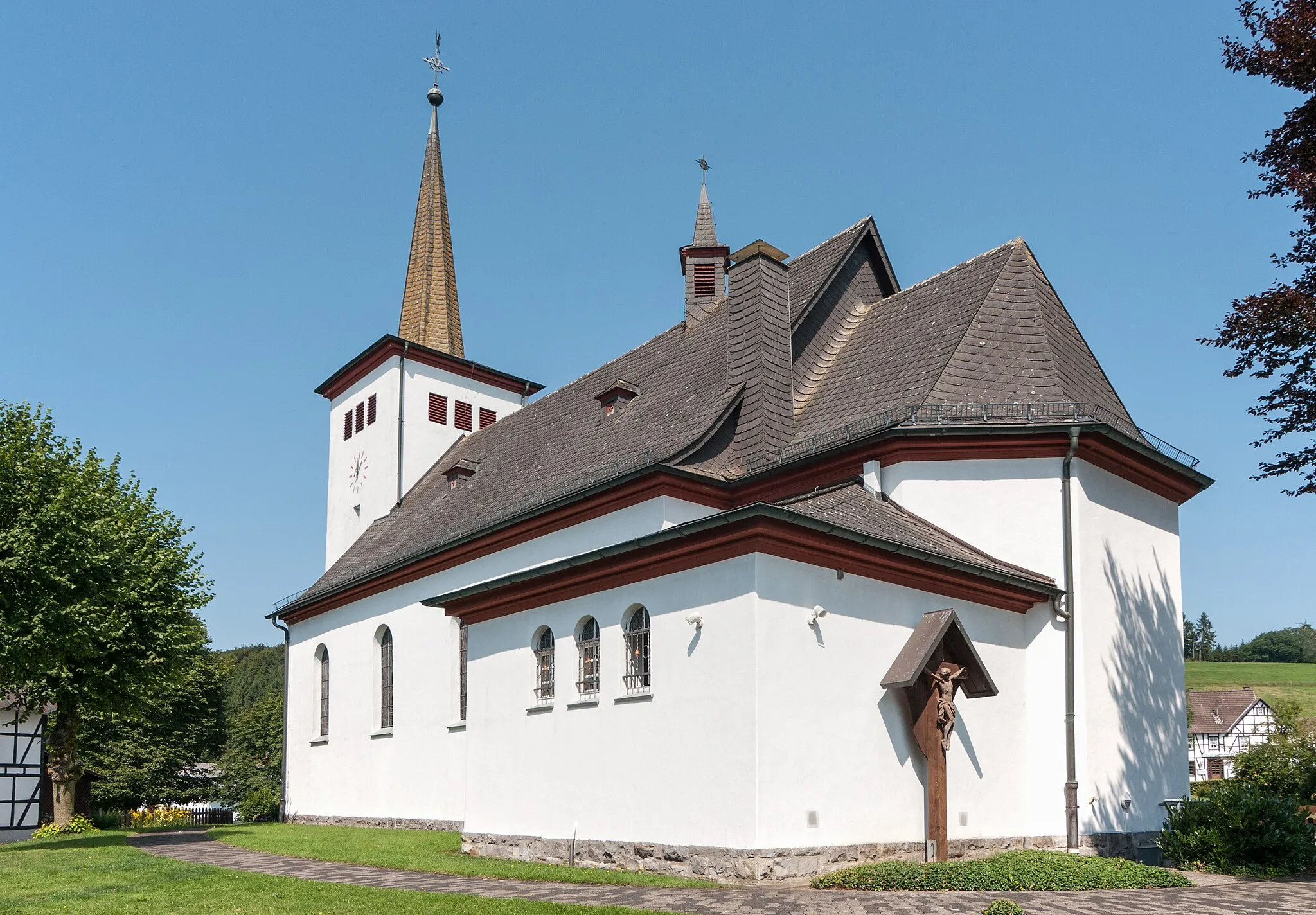 Photo showing: Sundern-Meinkenbracht, St. Nikolaus, Ansicht von Süden