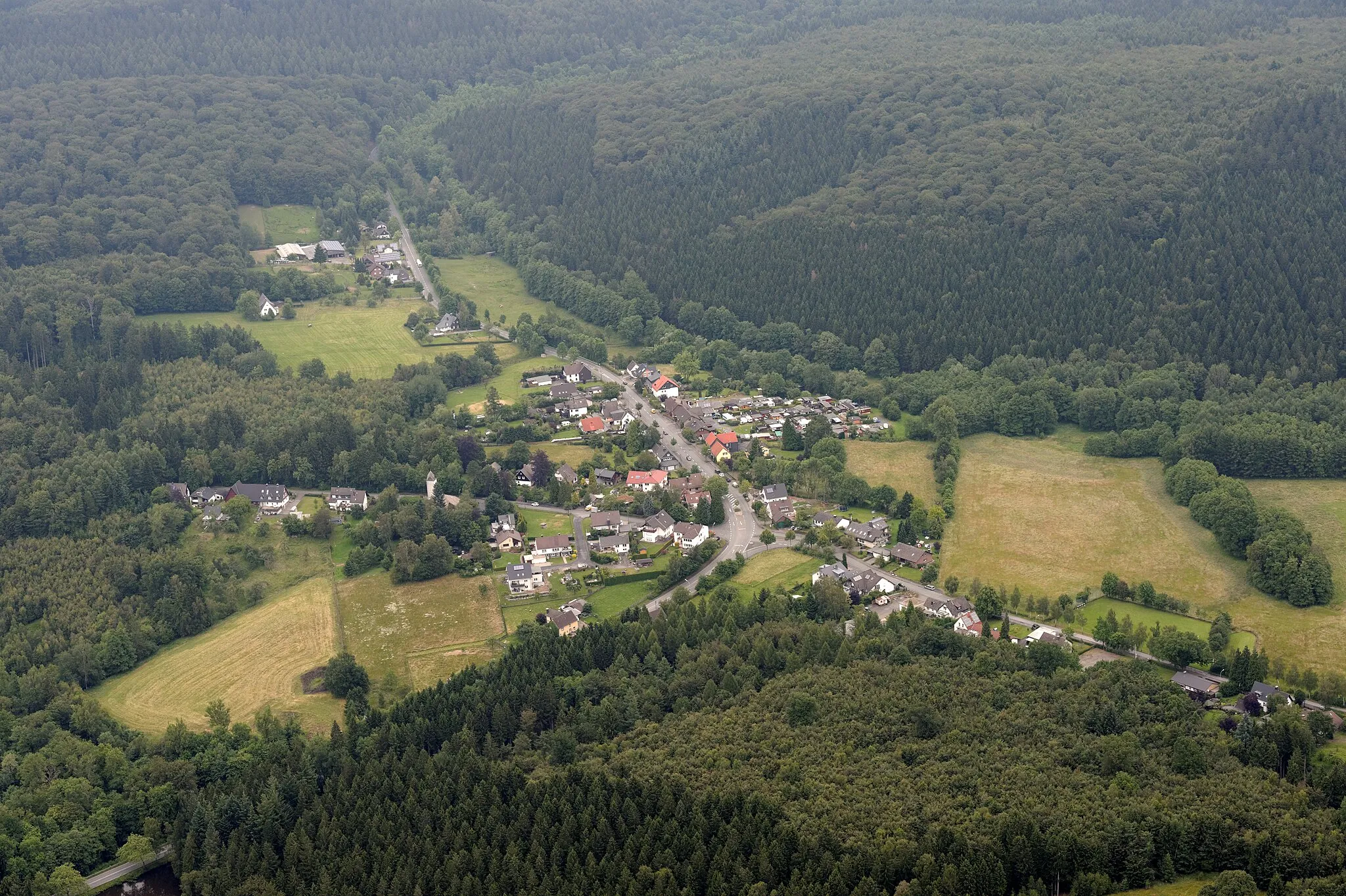 Photo showing: Arnsberg-Breitenbruch (Fotoflug Sauerland Nord)

The production, editing or release of this file was supported by the Community-Budget of Wikimedia Deutschland.
To see other files made with the support of Wikimedia Deutschland, please see the category Supported by Wikimedia Deutschland.
العربية ∙ বাংলা ∙ Deutsch ∙ English ∙ Esperanto ∙ français ∙ magyar ∙ Bahasa Indonesia ∙ italiano ∙ 日本語 ∙ македонски ∙ മലയാളം ∙ Bahasa Melayu ∙ Nederlands ∙ português ∙ русский ∙ svenska ∙ українська ∙ +/−