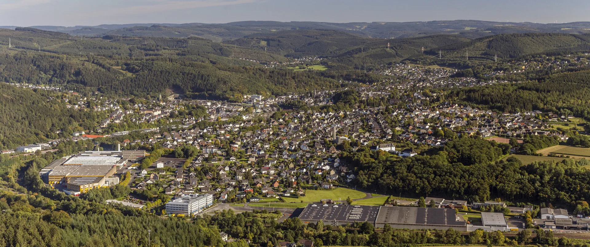 Photo showing: Betzdorf - Blick von Westen auf Talkessel mit Betzdorf und seinen Ortsteilen