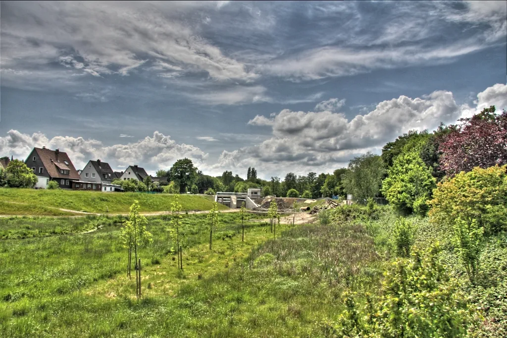 Photo showing: Hochwasserrückhaltebecker der Emscher in Dortmund-Schüren