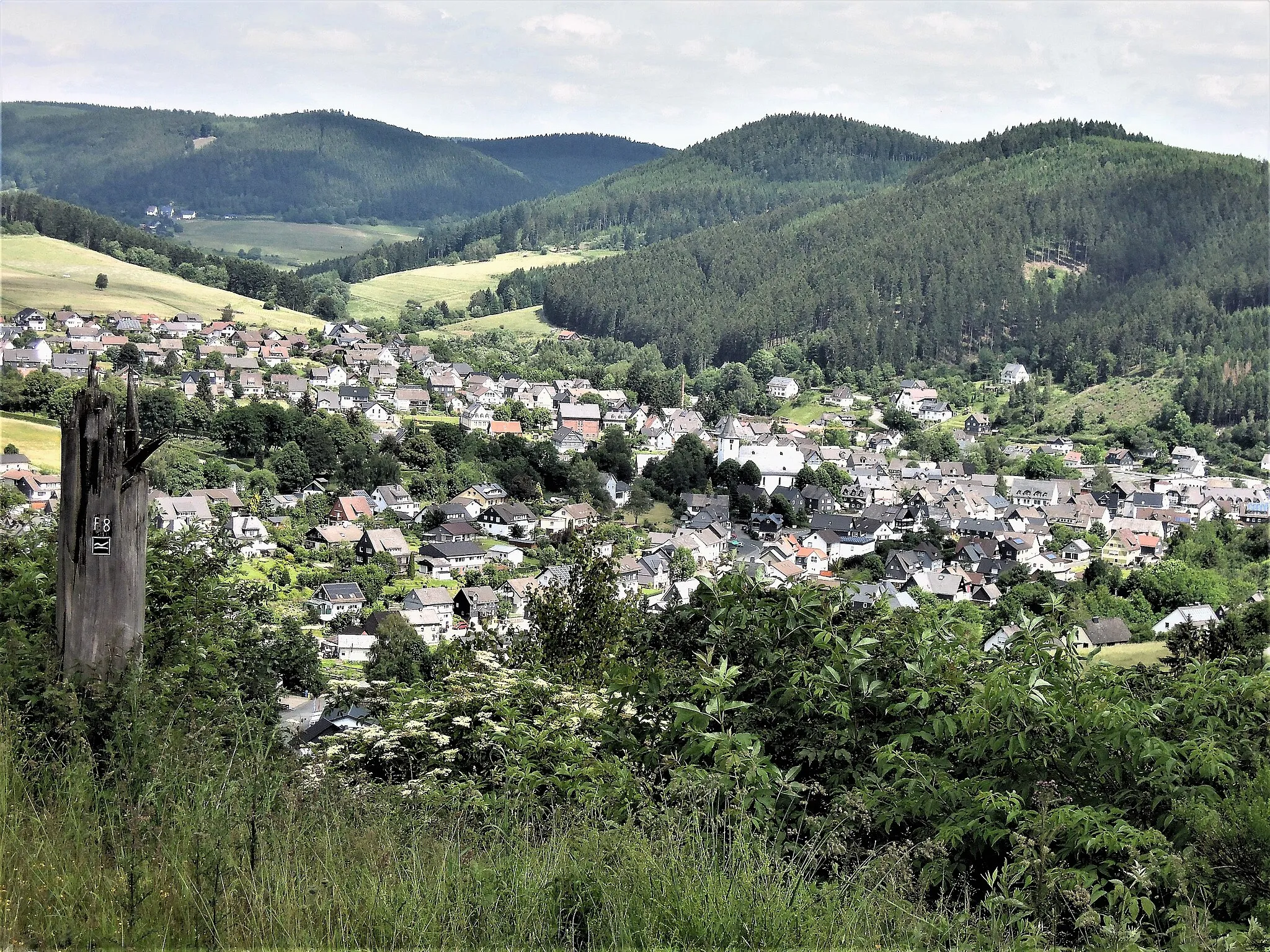 Photo showing: Bad Laasphe Feudingen im Kreis Siegen-Wittgensein liegt im oberen Lahntal.