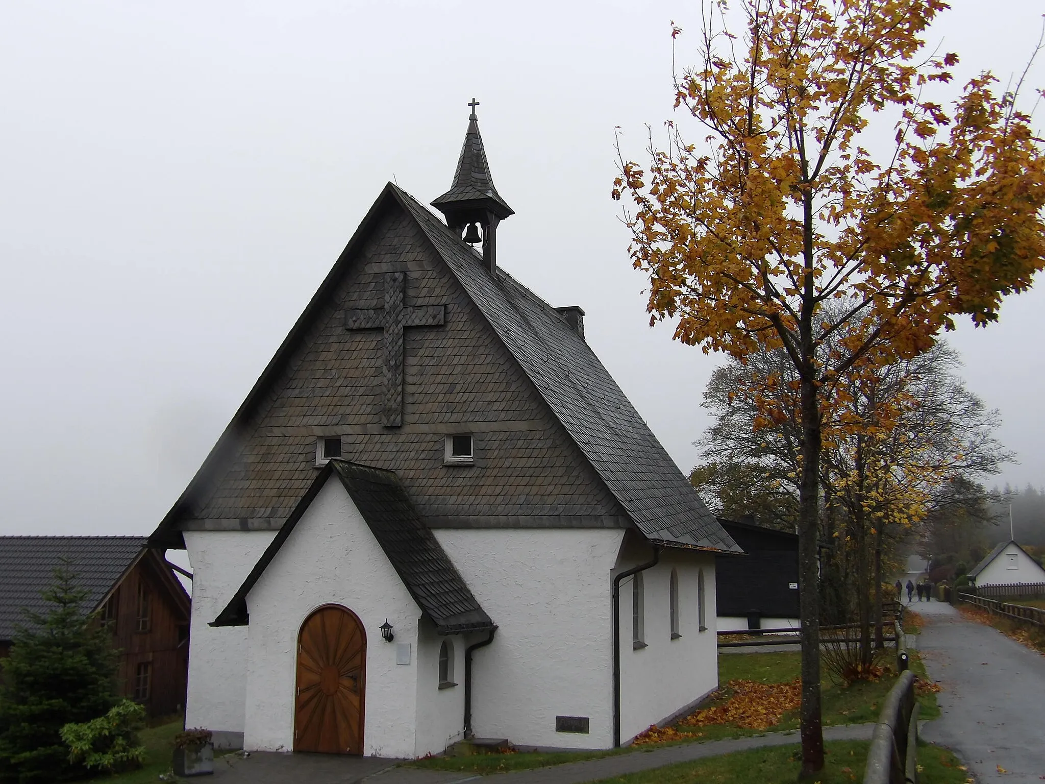 Photo showing: Schmallenberg-Schanze: St. Bonifatius