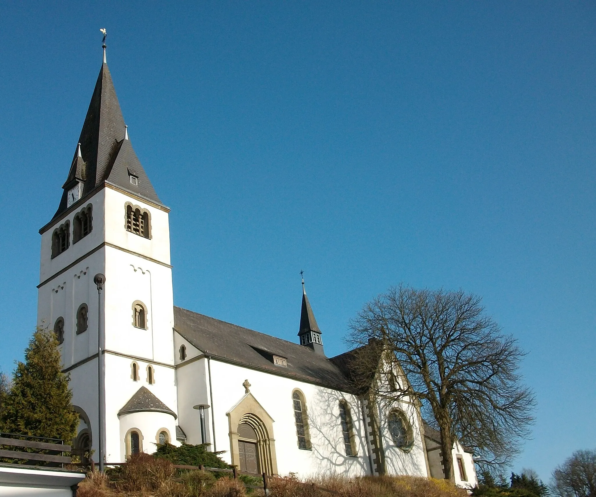Photo showing: Schmallenberg-Fleckenberg, St.-Antonius-Kirche (Germany)