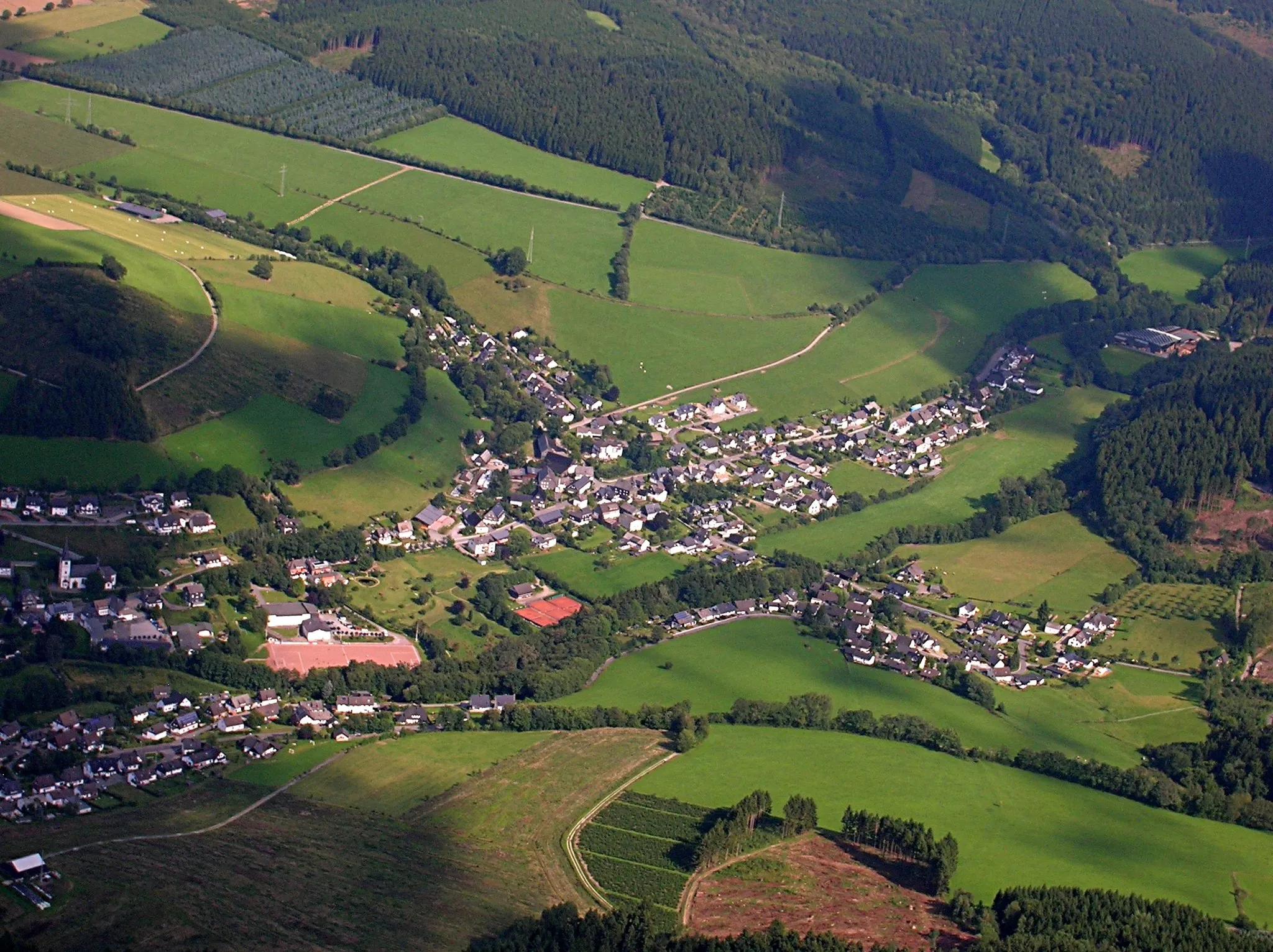 Photo showing: southern part of Fleckenberg near Schmallenberg, Germany